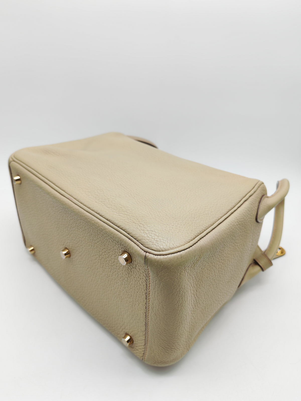 Hermes Lindy 30 in Trench Clemence Leather Gold Hardware Stamp Square Q (2013)