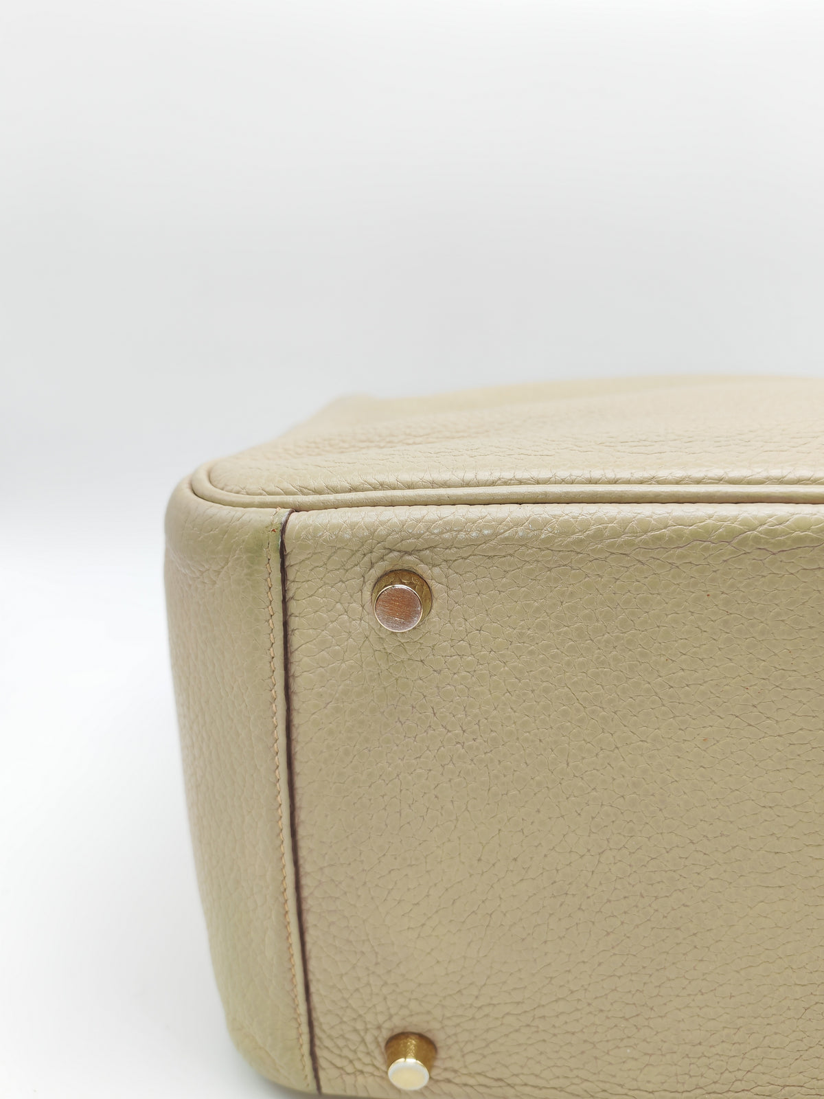 Hermes Lindy 30 in Trench Clemence Leather Gold Hardware Stamp Square Q (2013)
