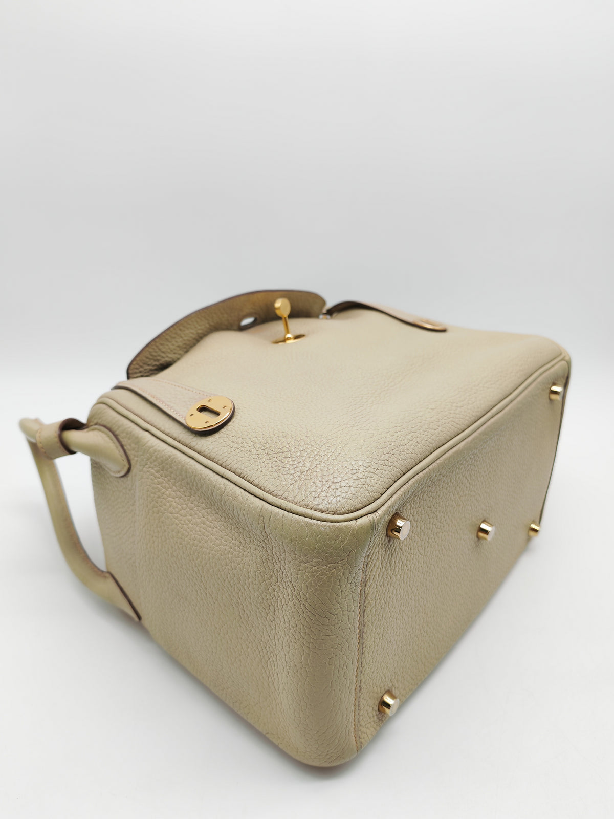Hermes Lindy 30 in Trench Clemence Leather Gold Hardware Stamp Square Q (2013)