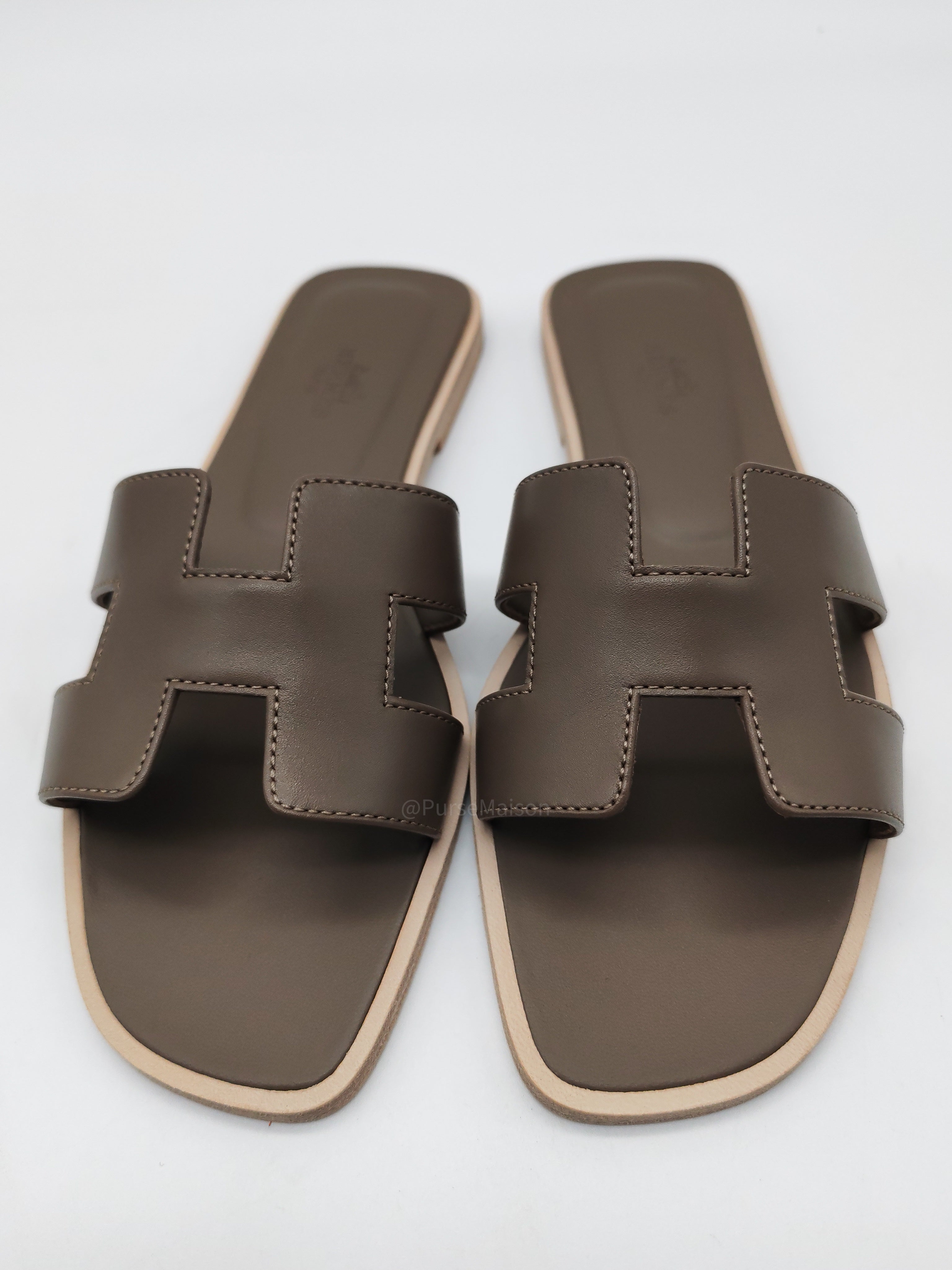 Hermes Oran Sandals in Etoupe Box Calfskin Leather Size 37 EU(23.5cm)