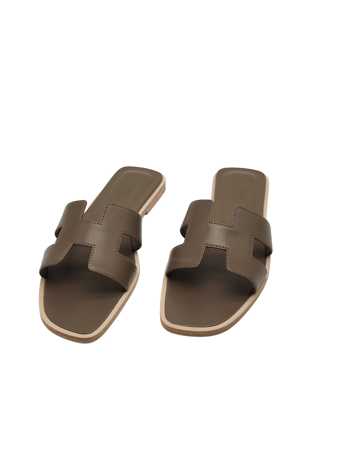Hermes Oran Sandals in Etoupe Calfskin Leather Size 37 EU(23.5cm)