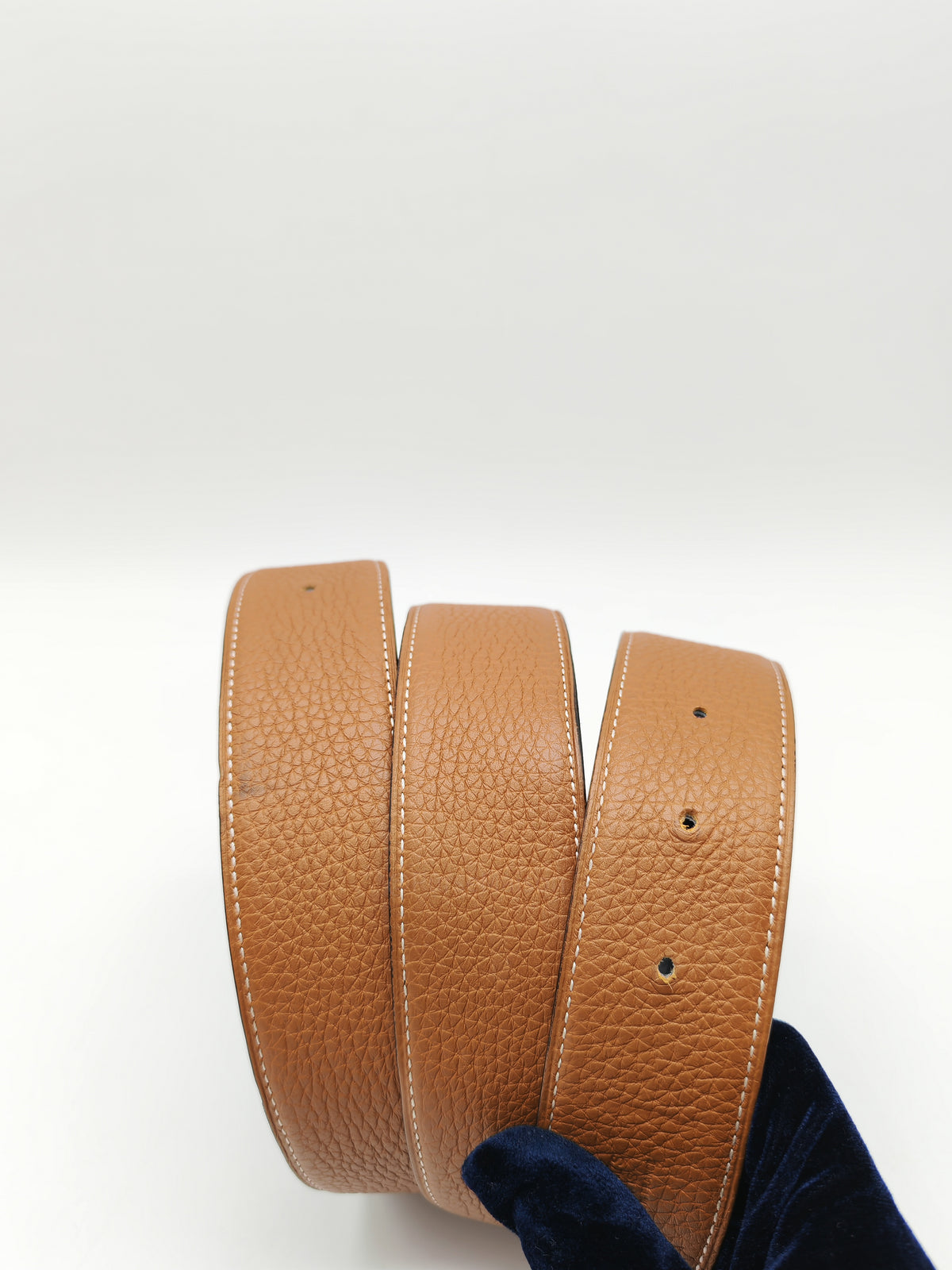 Hermes Reversible Leather Belt in Gold Clemence Leather with Brushed Gold Buckle 90 cm Stamp U (2022)