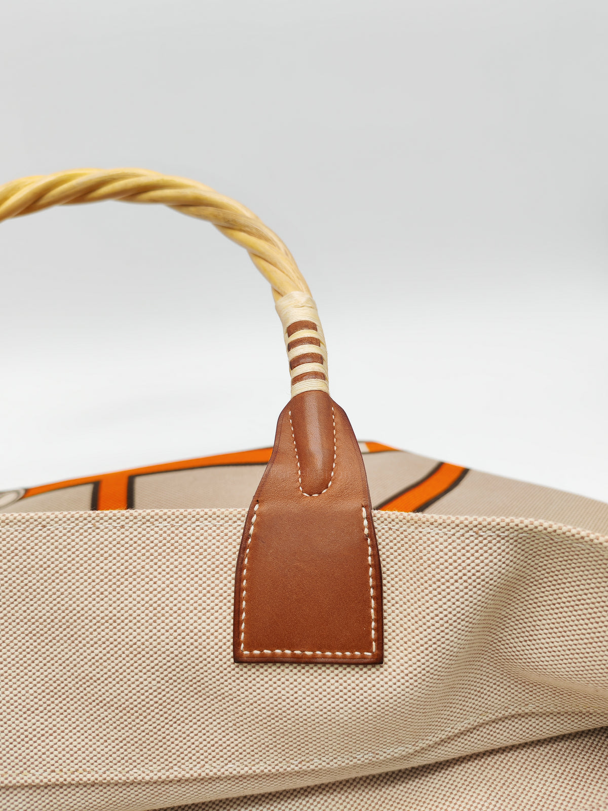 Hermès 31 Ecru Fauves Handbag Tote Bag in Light Beige Multicolor Toile H Canvas Stamp Square O (2011))