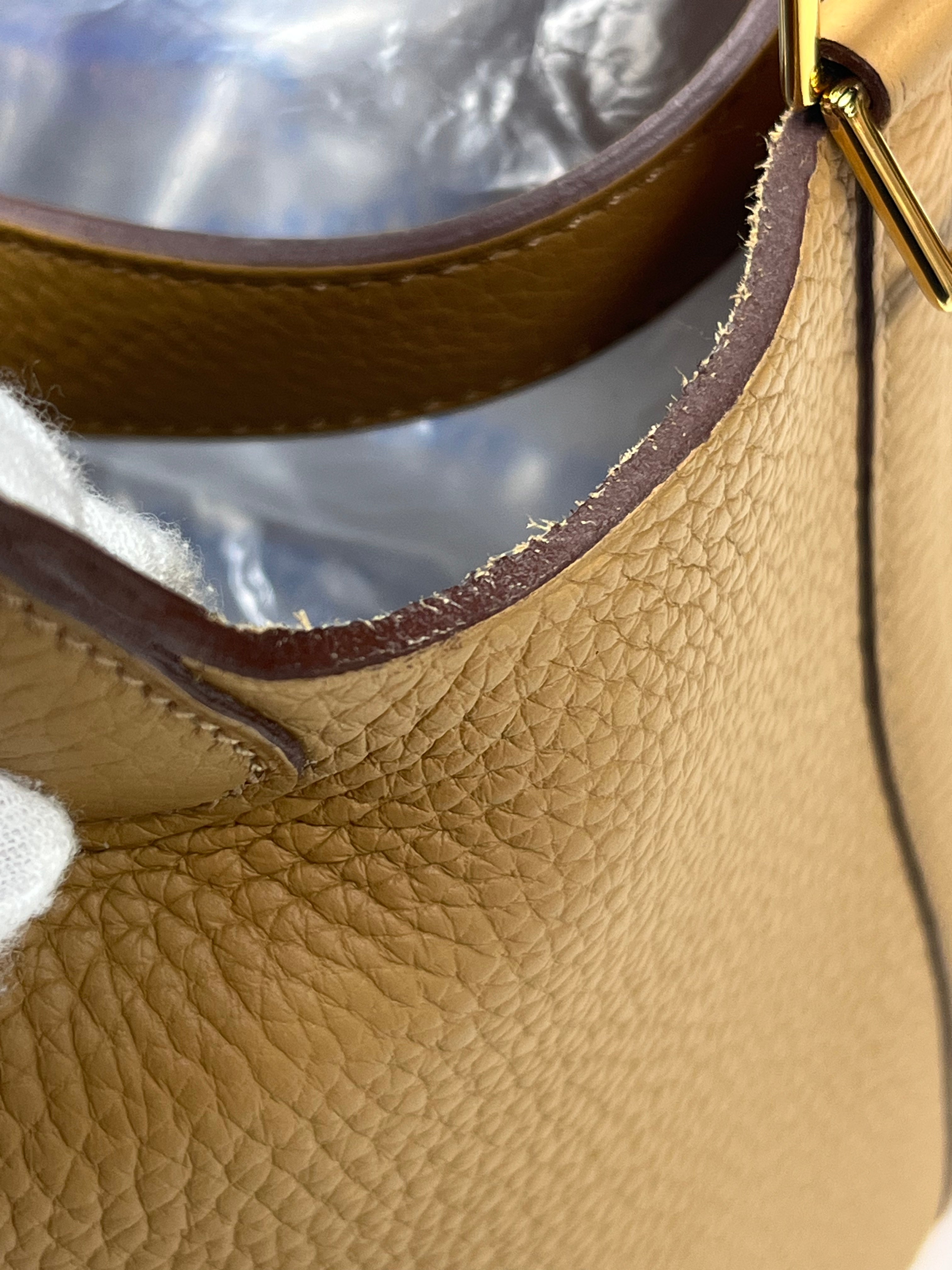 Picotin 18 in Biscuit Taurillon Clemence Leather and Gold Hardware Stamp B(2023)