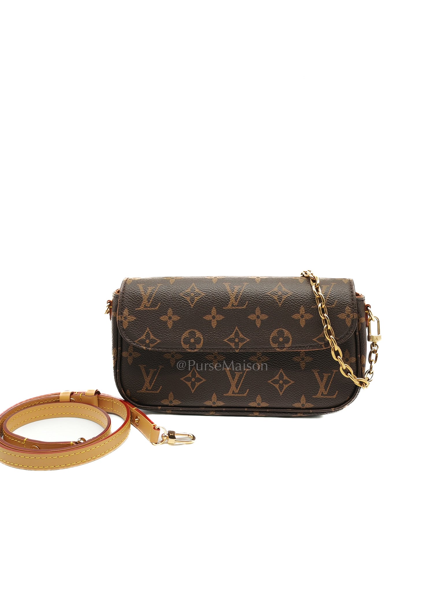 Ivy Wallet On Chain in Monogram Canvas Shoulder Bag (Microchip)