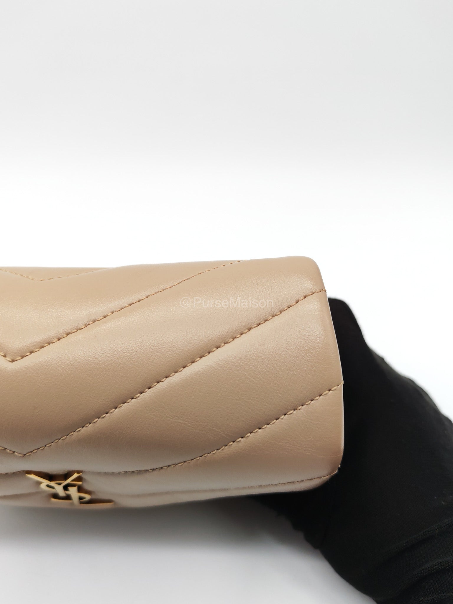Yves Saint Laurent Toy Loulou Bag in Beige Chevron Quilted Calfskin Leather and Gold Hardware