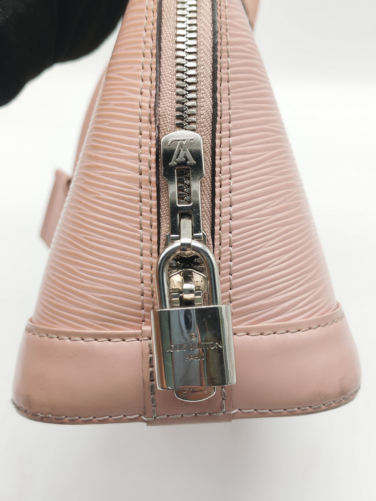 Louis Vuitton Alma BB Handbag in Rose Ballerine Epi Leather and Silver Hardware (Datecode: SN3240)