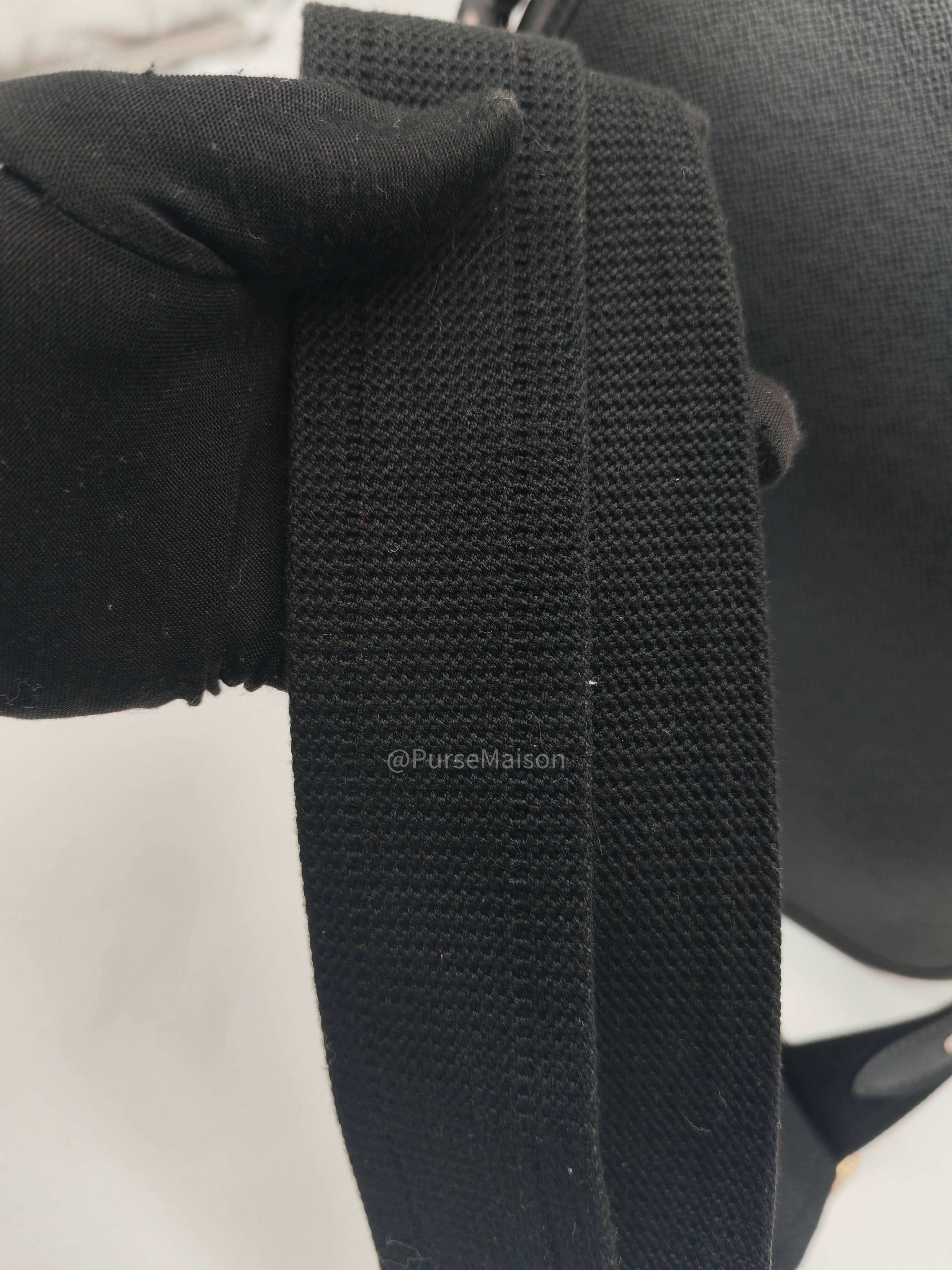 Louis Vuitton Andrei Messenger Bag in Black Taiga Leather and Silver Hardware (Datecode: BA2008)