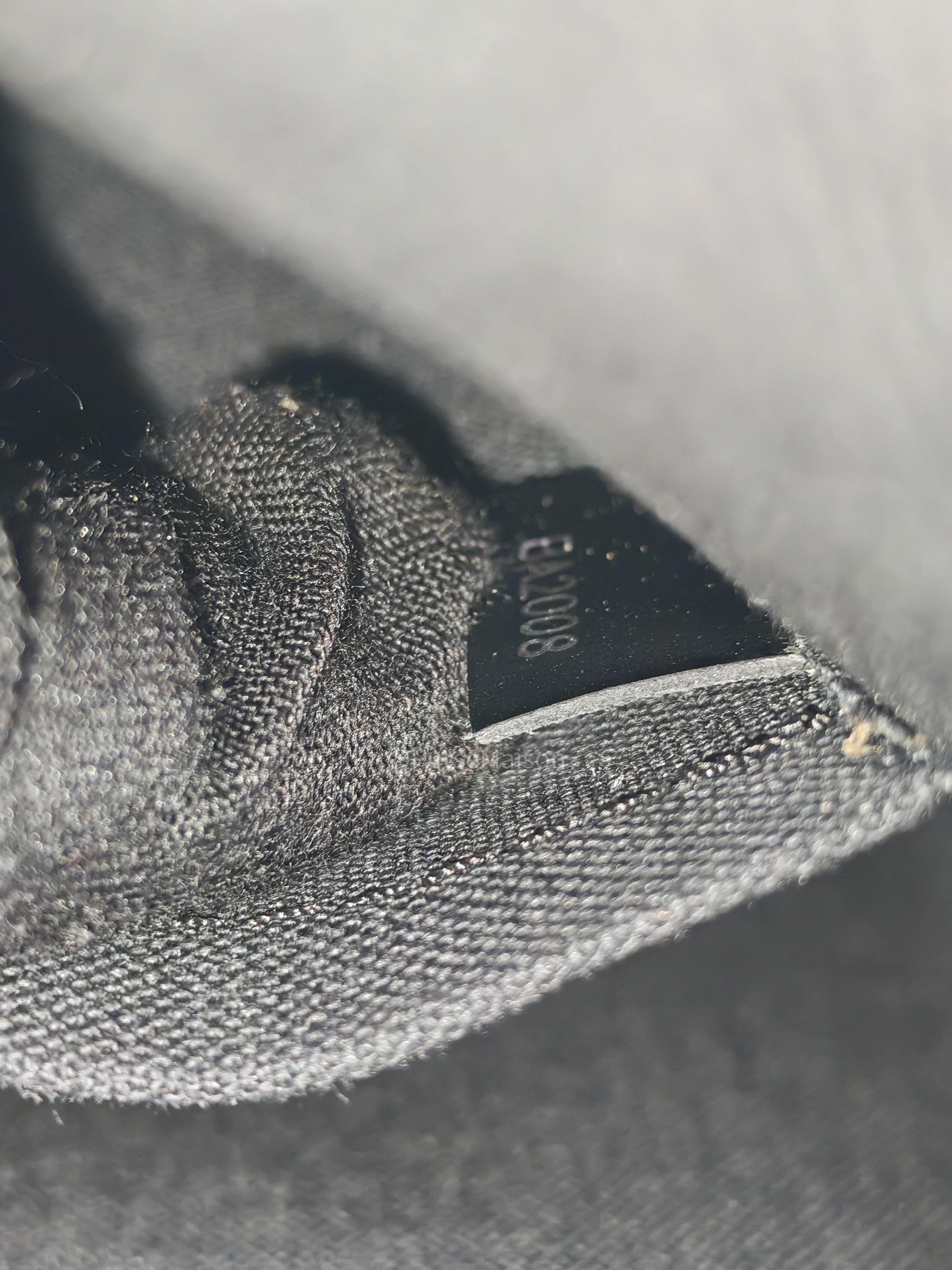 Louis Vuitton Andrei Messenger Bag in Black Taiga Leather and Silver Hardware (Datecode: BA2008)