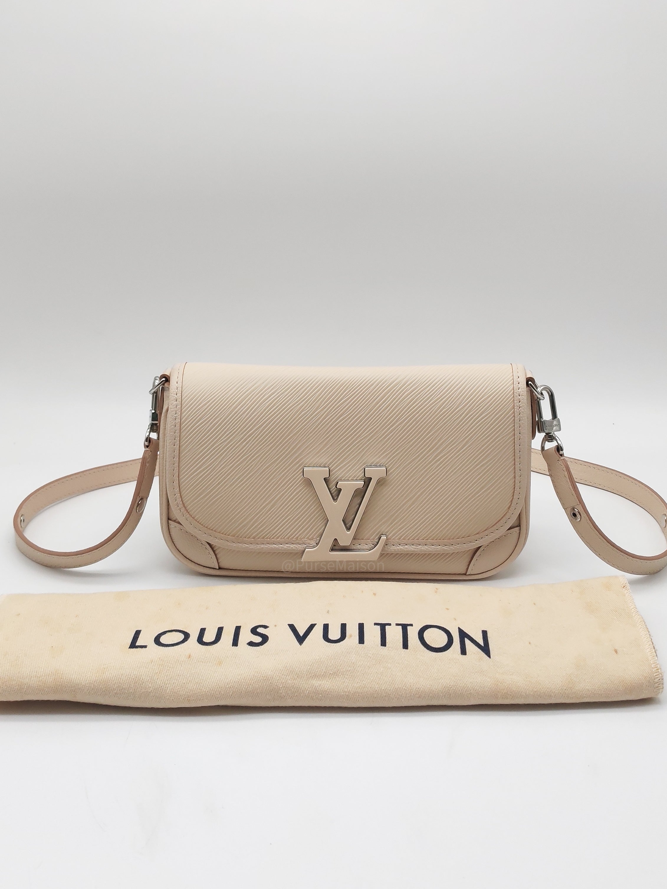 Louis Vuitton Buci Crossbody Bag in Off-White Beige Epi Leather and Silver Hardware Microchip