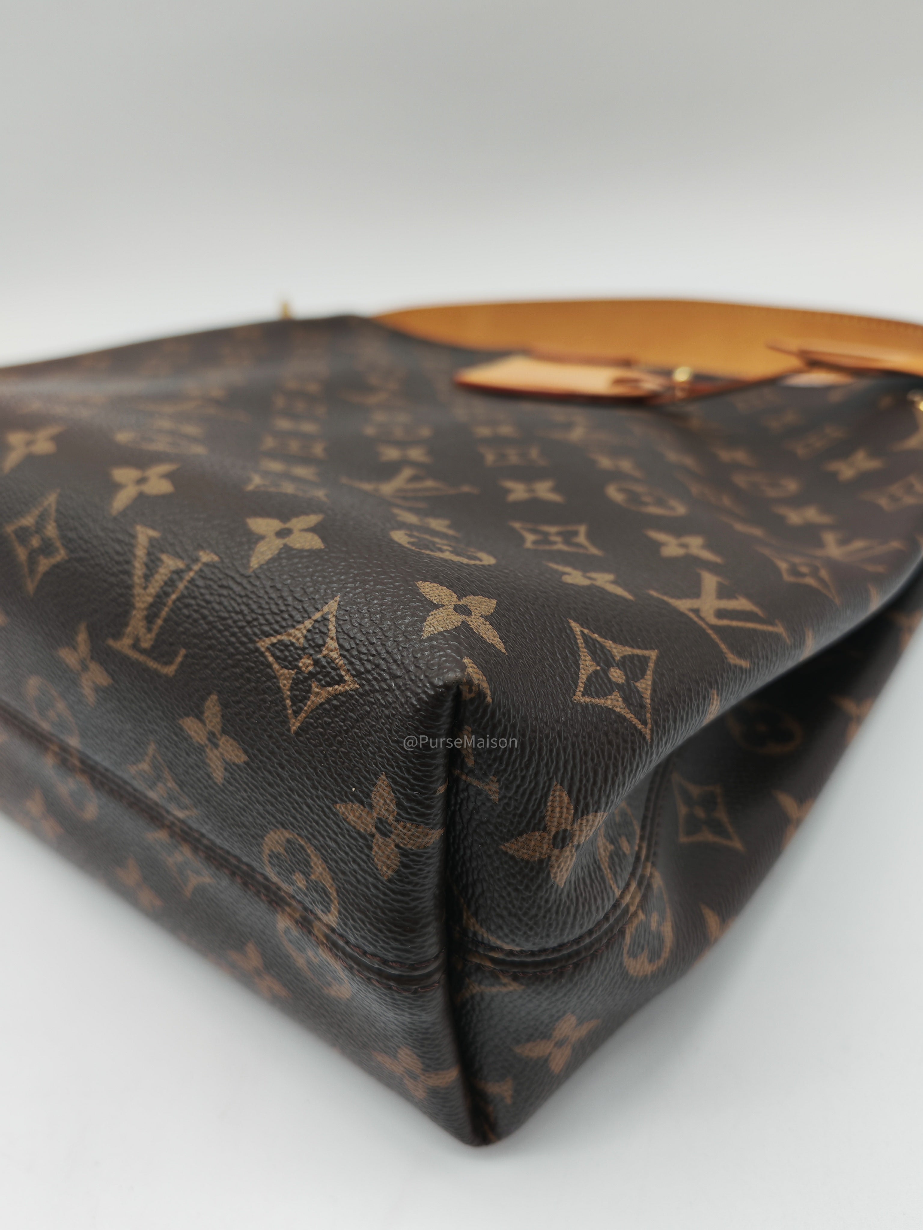Louis Vuitton Graceful Hobo Bag PM in Monogram Canvas (Date code: MI0128)