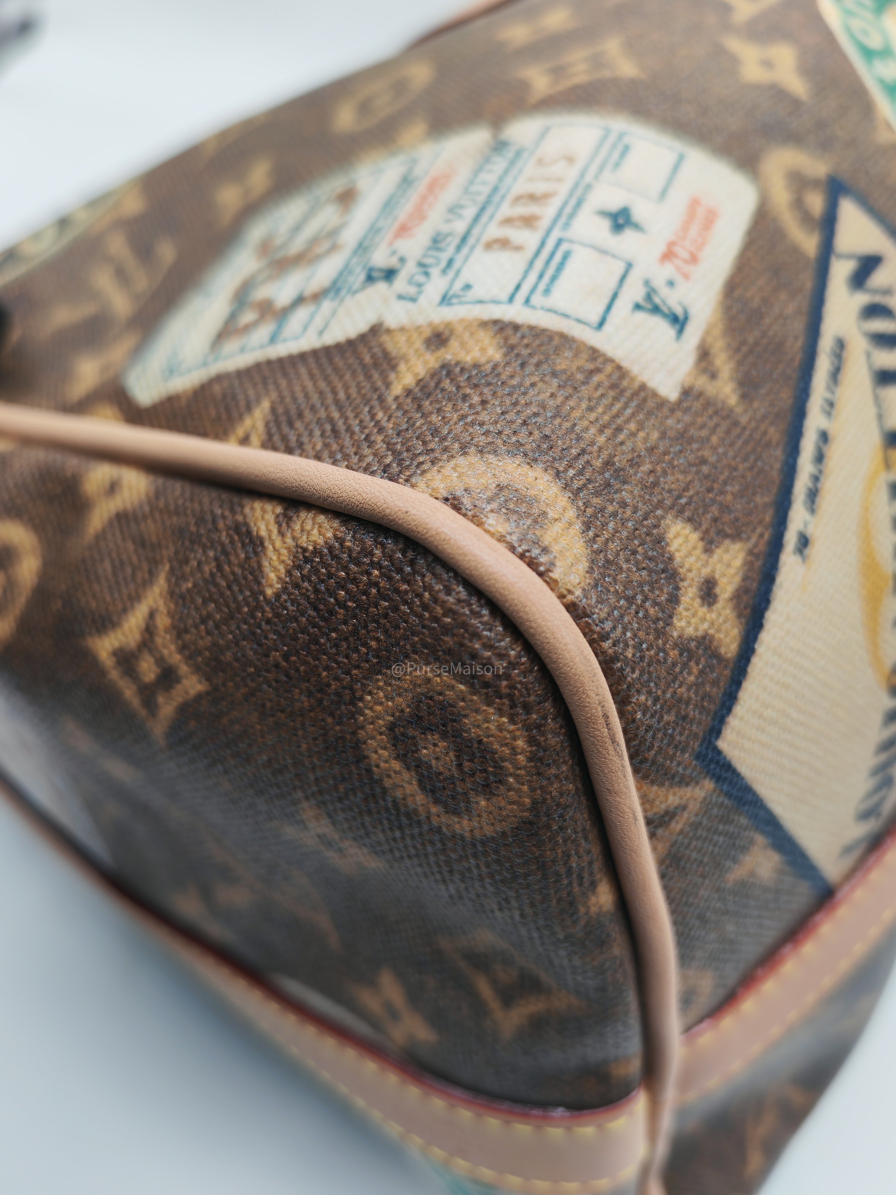 Louis Vuitton Keepall Bandouliere Flight Mode Collection in Monogram Canvas Cowhide Leather and Gold Hardware Microchip