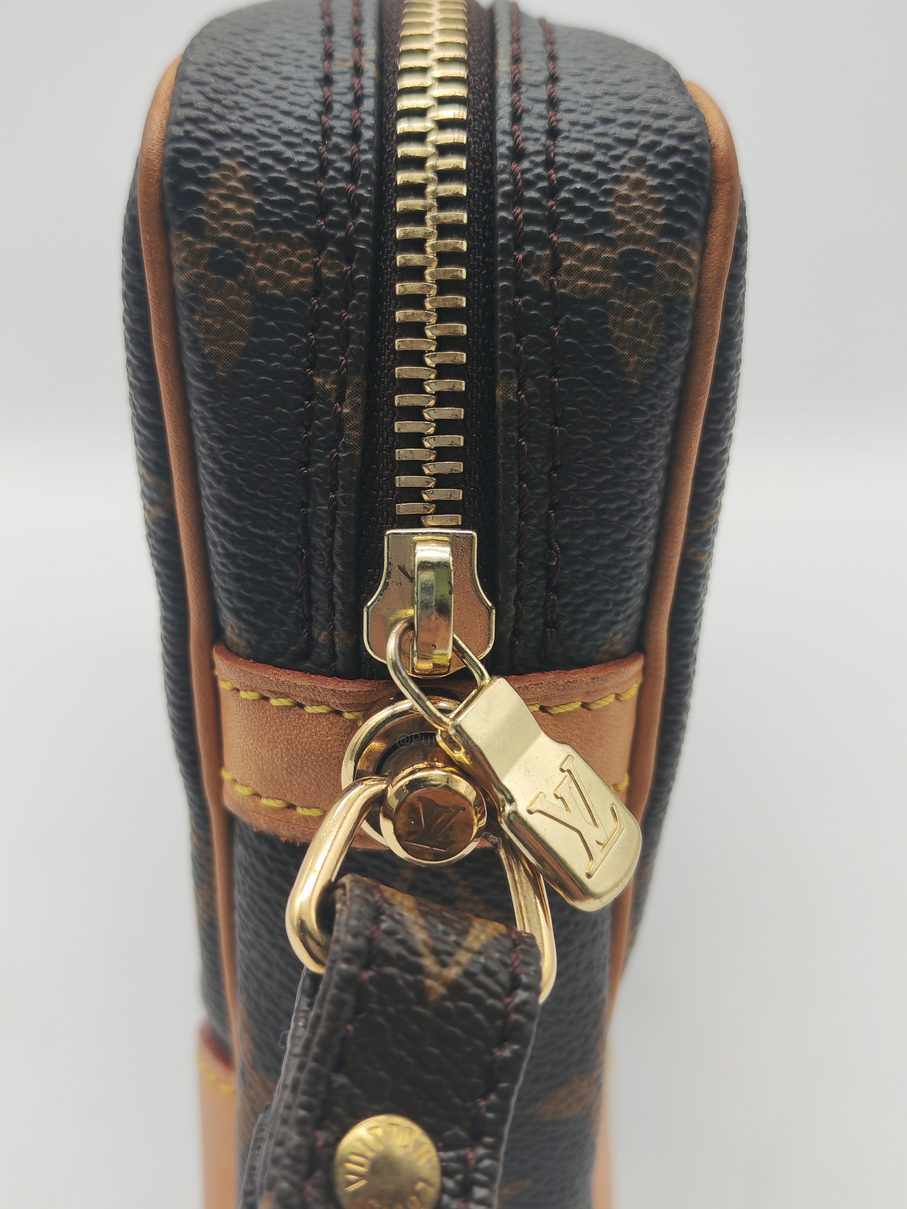 Louis Vuitton Marly Dragonne Clutch Bag in Monogram Canvas and Gold Hardware (Datecode: SL1003)