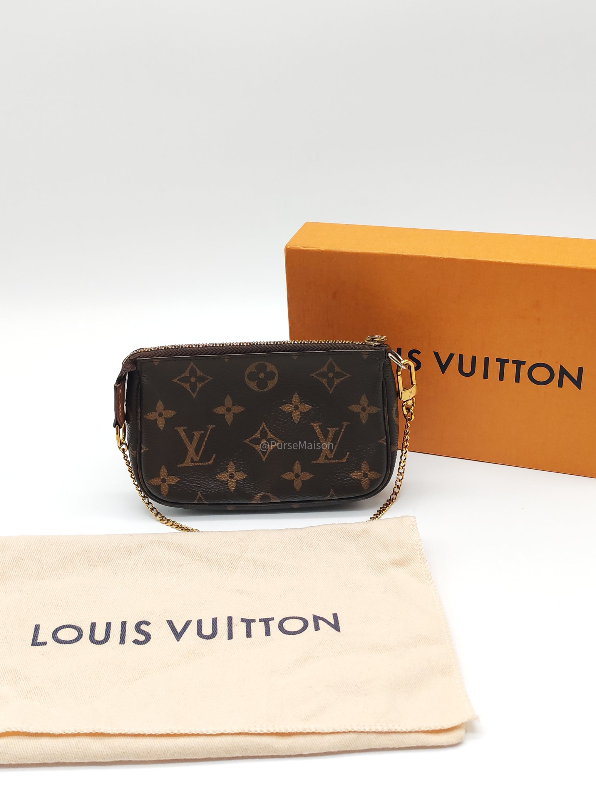 Louis Vuitton Mini Pochette Accessories in Monogram Canvas (Datecode: SF4290)