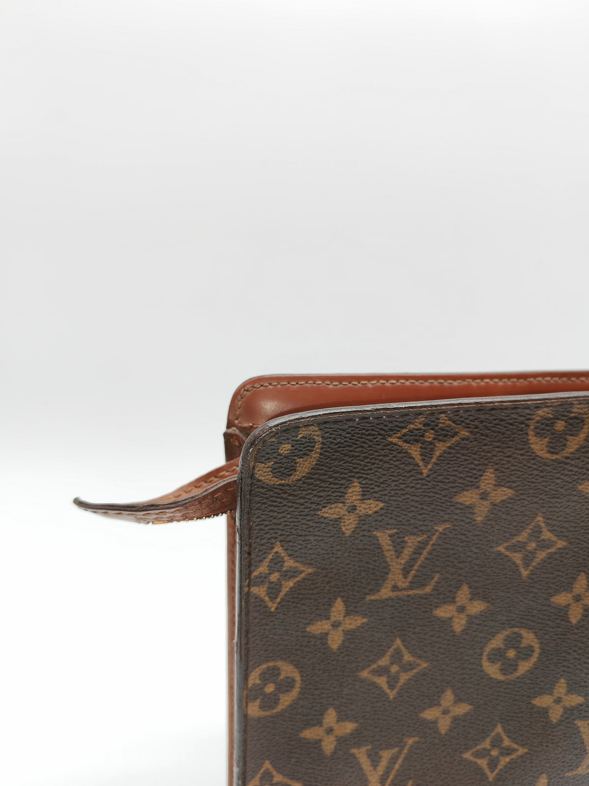 Louis Vuitton Pochette Homme Clutch in Monogram Canvas (Datecode: SL0915)