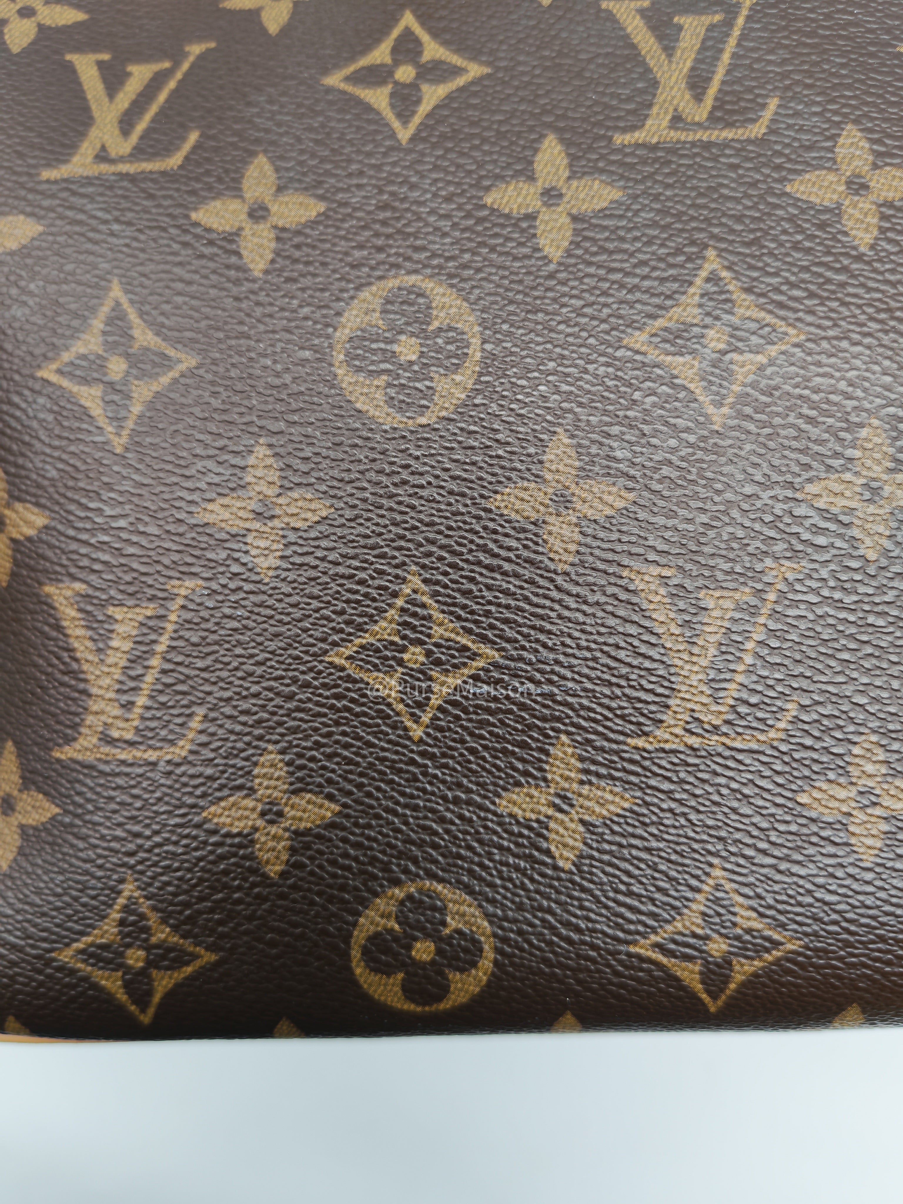 Louis Vuitton Multipli-Cite Tote Bag in Monogram Canvas (Date Code: MB0045)