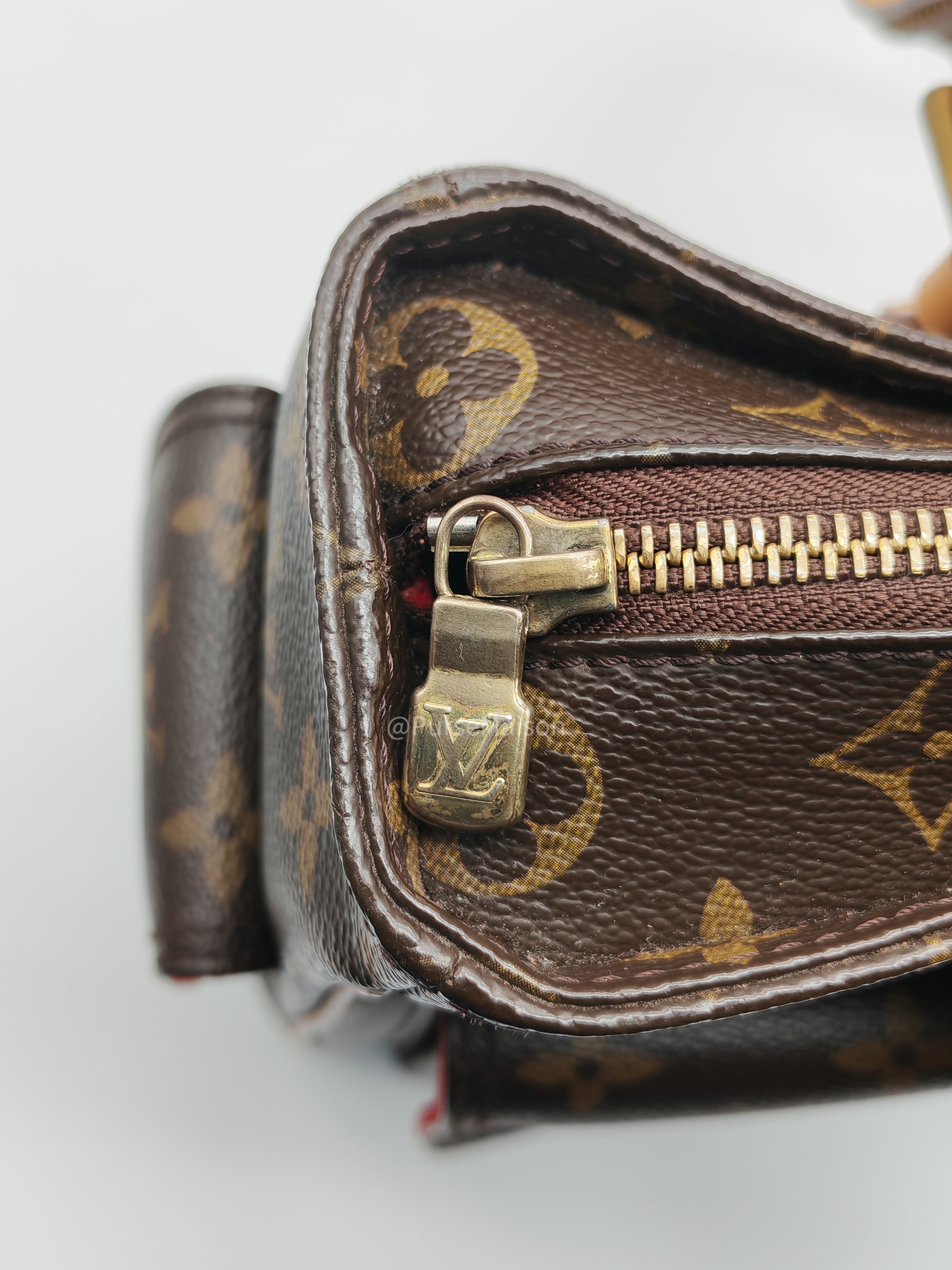 Louis Vuitton Multipli-Cite Tote Bag in Monogram Canvas (Date Code: MB0045)