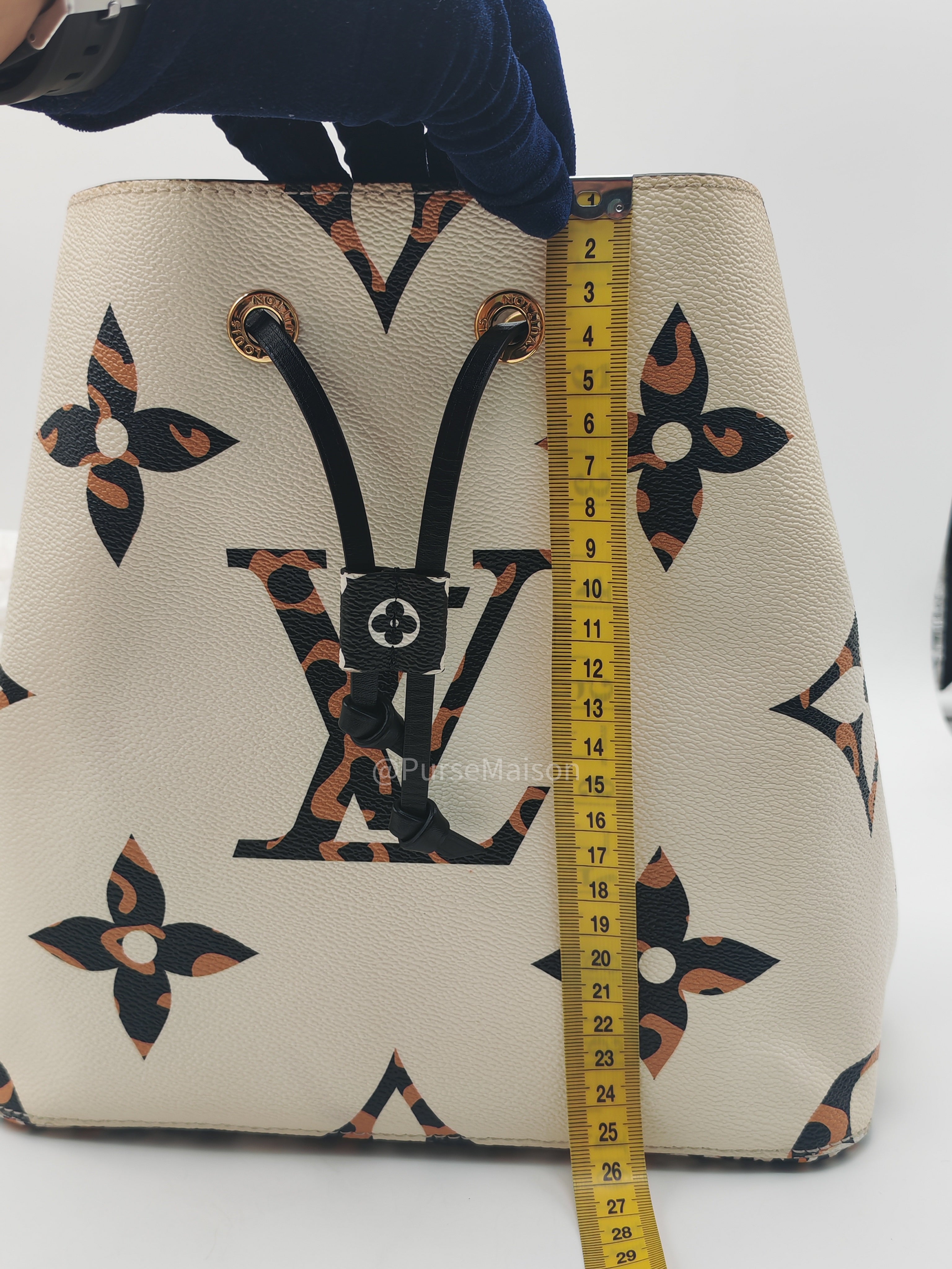 Louis Vuitton Neo Noe Bucket Bag MM in Limited Edition Jungle Monogram Giant Canvas (Date Code: SP3169)