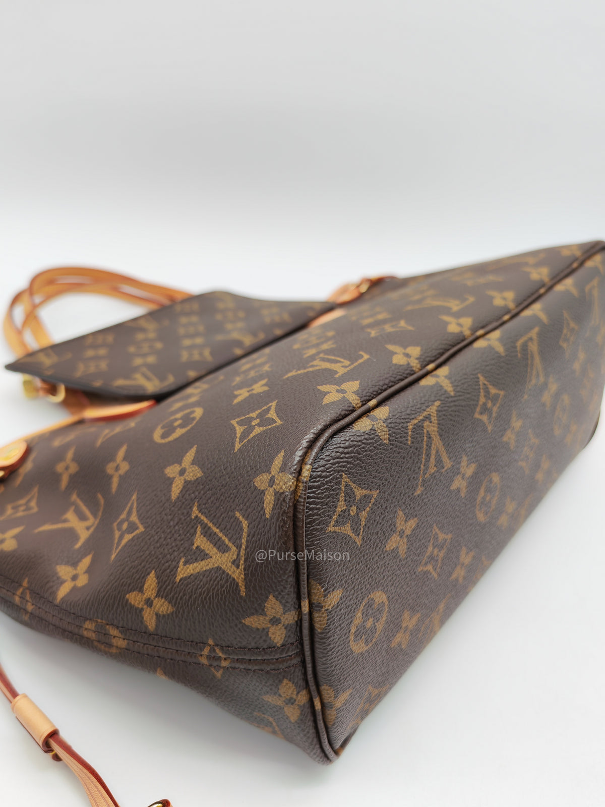 Louis Vuitton Neverfull PM in Monogram Canvas and Gold Hardware Microchip