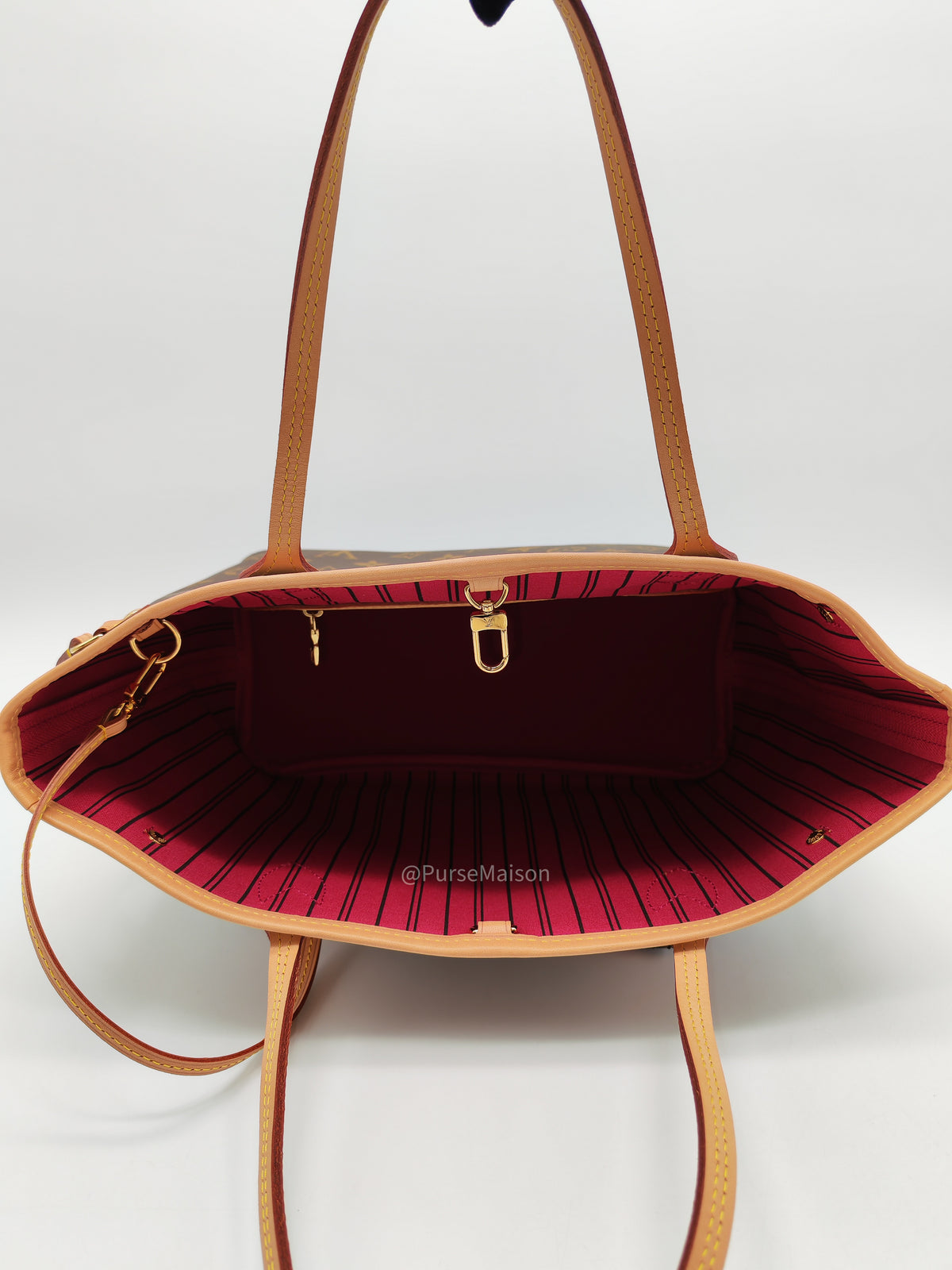 Louis Vuitton Neverfull PM in Monogram Canvas and Gold Hardware Microchip