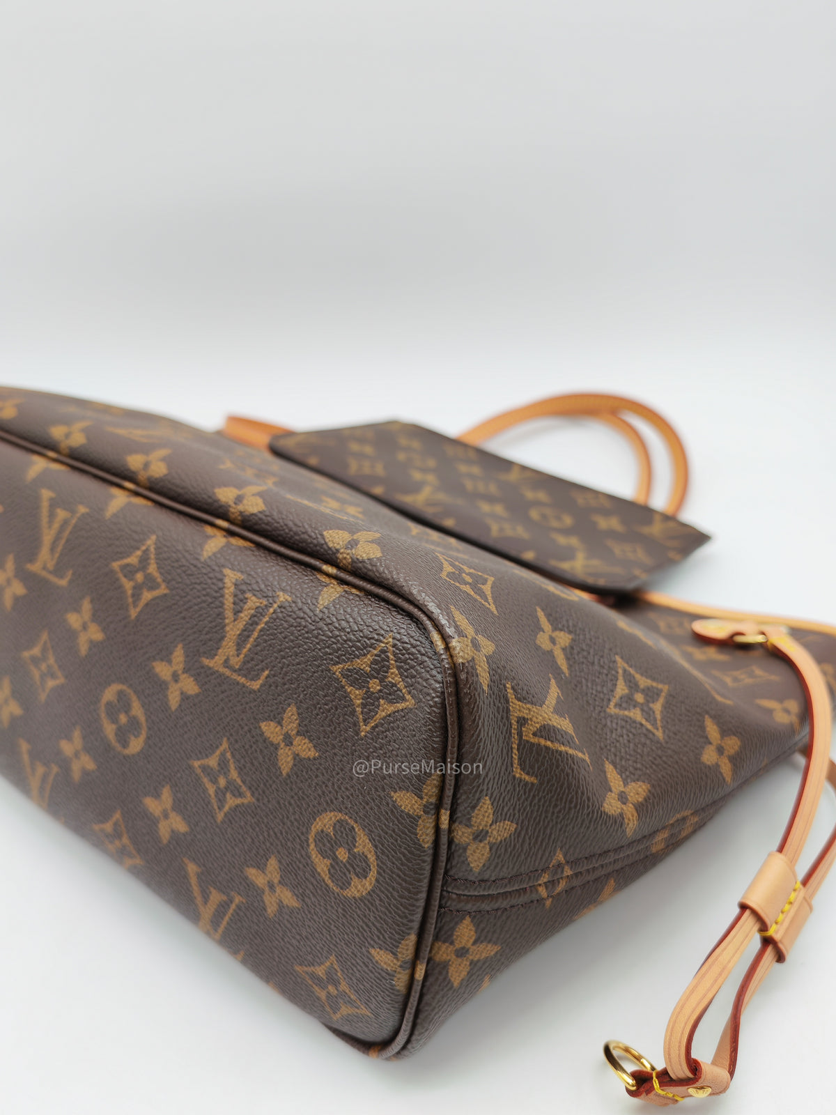 Louis Vuitton Neverfull PM in Monogram Canvas and Gold Hardware Microchip