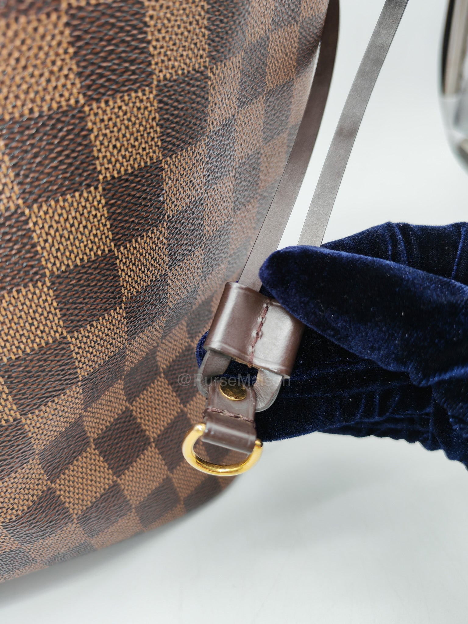 Louis Vuitton Neverfull MM in Damier Ebene Canvas (Date Code: AR4185)