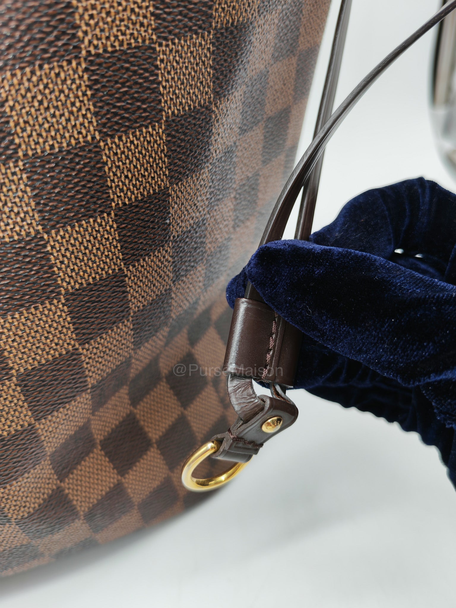 Louis Vuitton Neverfull MM in Damier Ebene Canvas (Date Code: AR4185)