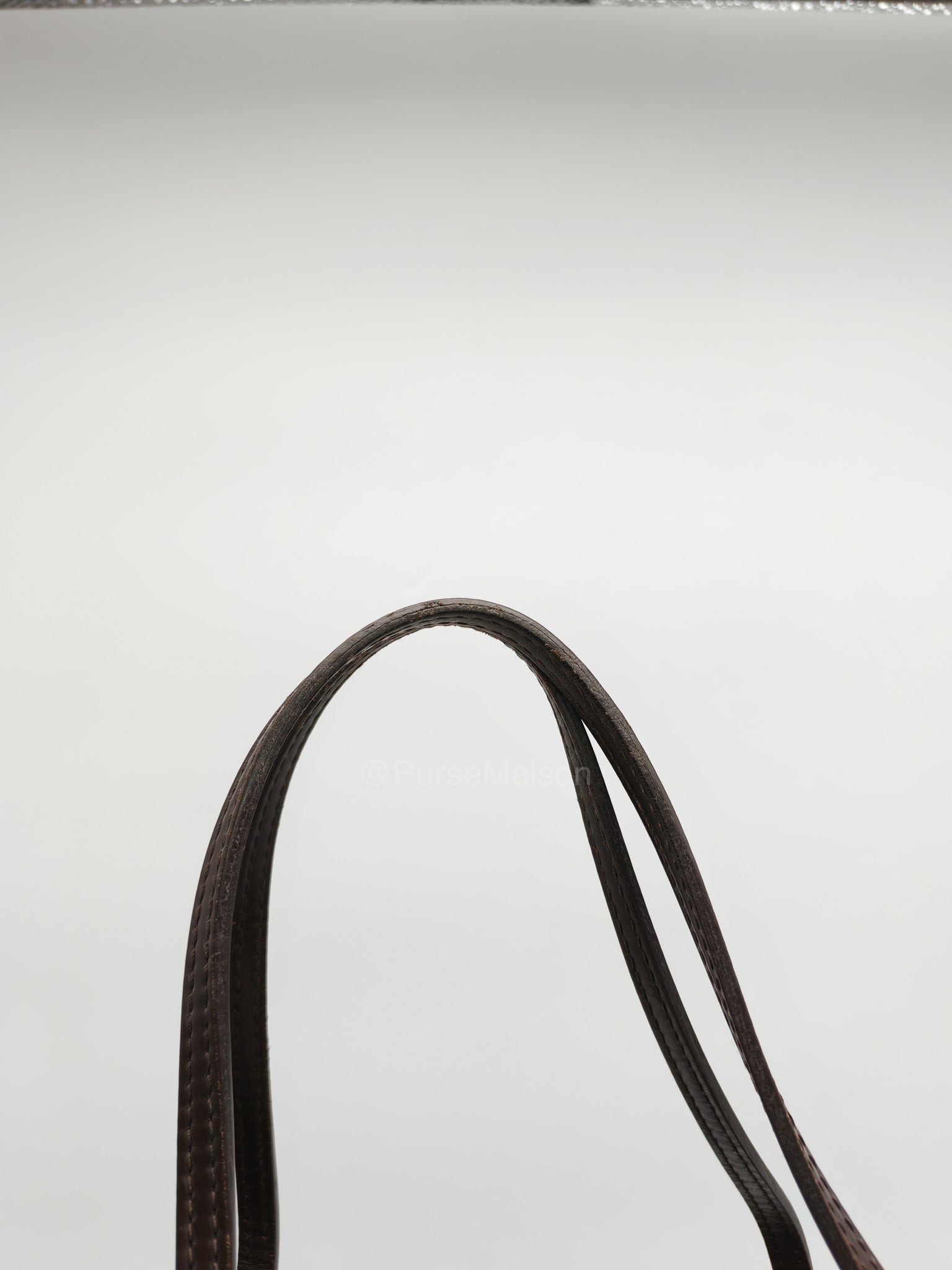 Louis Vuitton Neverfull MM in Damier Ebene Canvas (Date Code: AR4185)