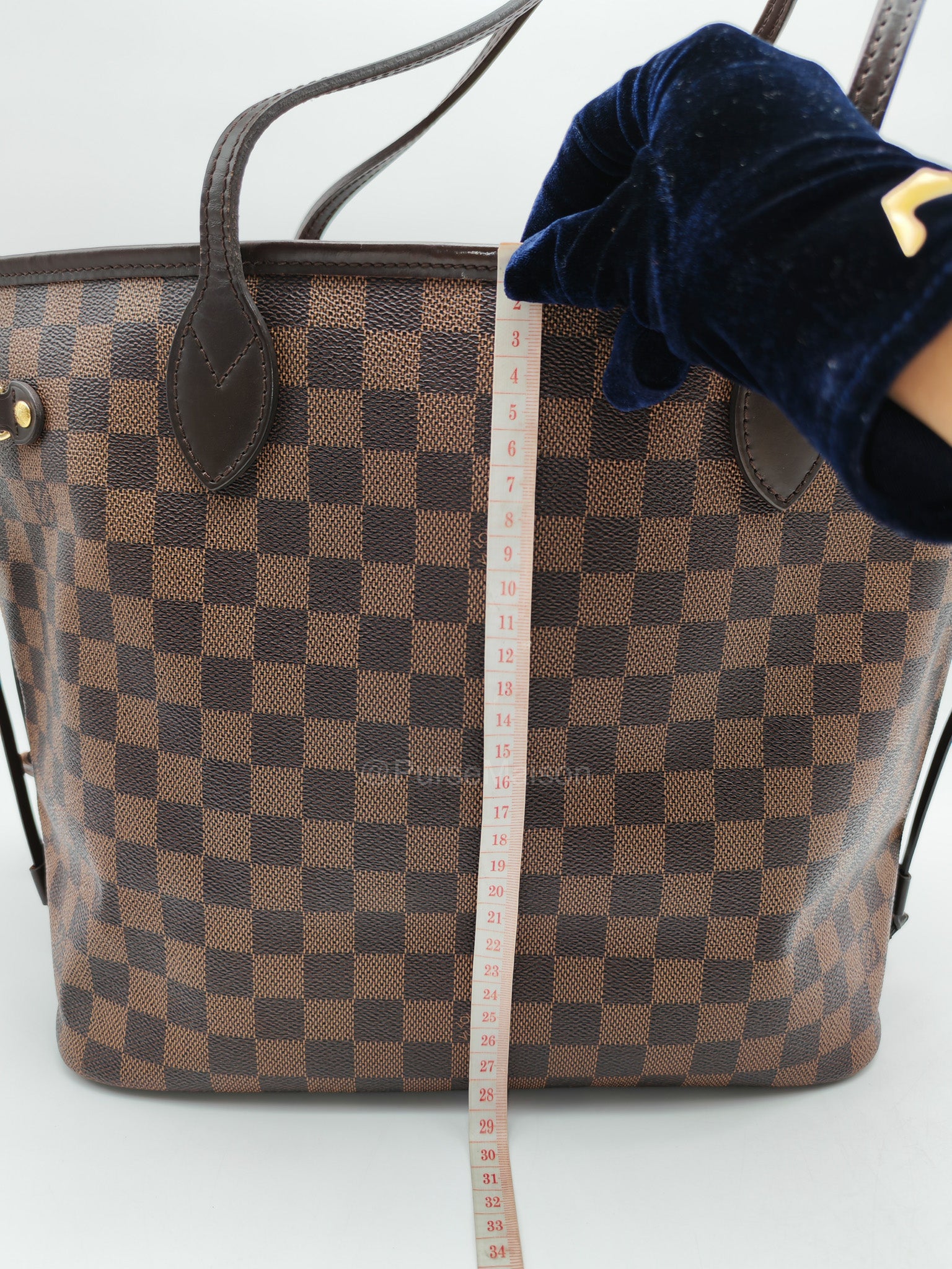 Louis Vuitton Neverfull MM in Damier Ebene Canvas (Date Code: AR4185)
