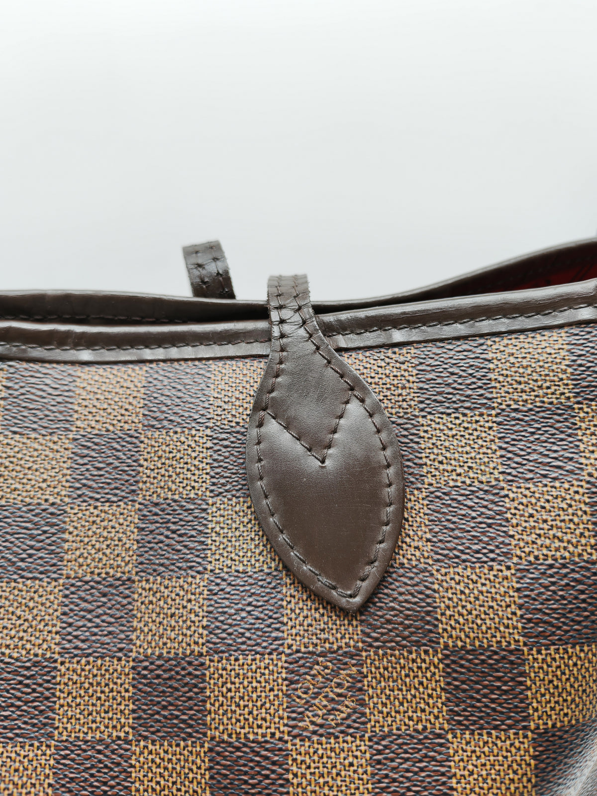 Louis Vuitton Neverfull GM in Damier Ebene Canvas and Gold Hardware (Datecode: TH3079)