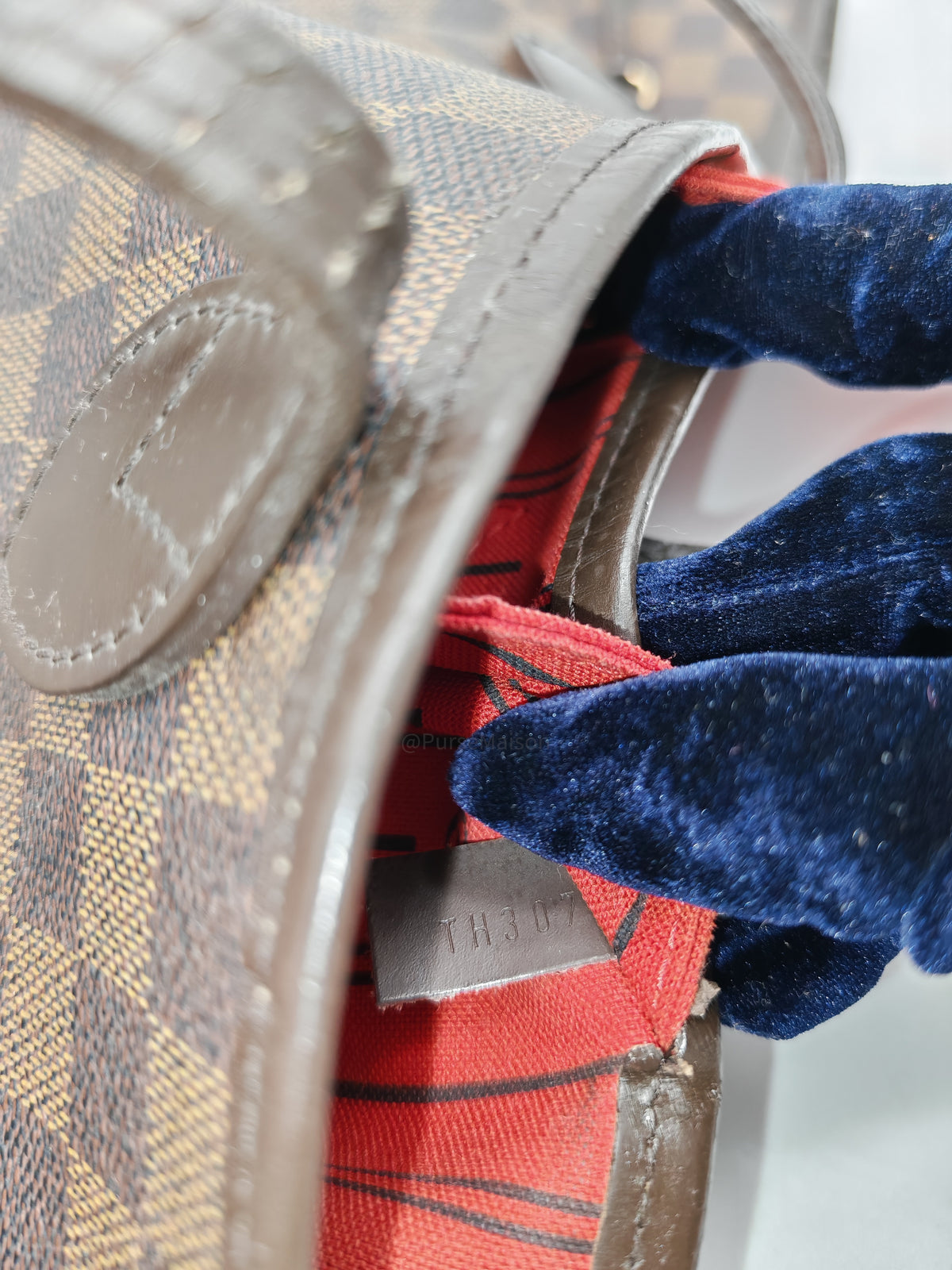 Louis Vuitton Neverfull GM in Damier Ebene Canvas and Gold Hardware (Datecode: TH3079)