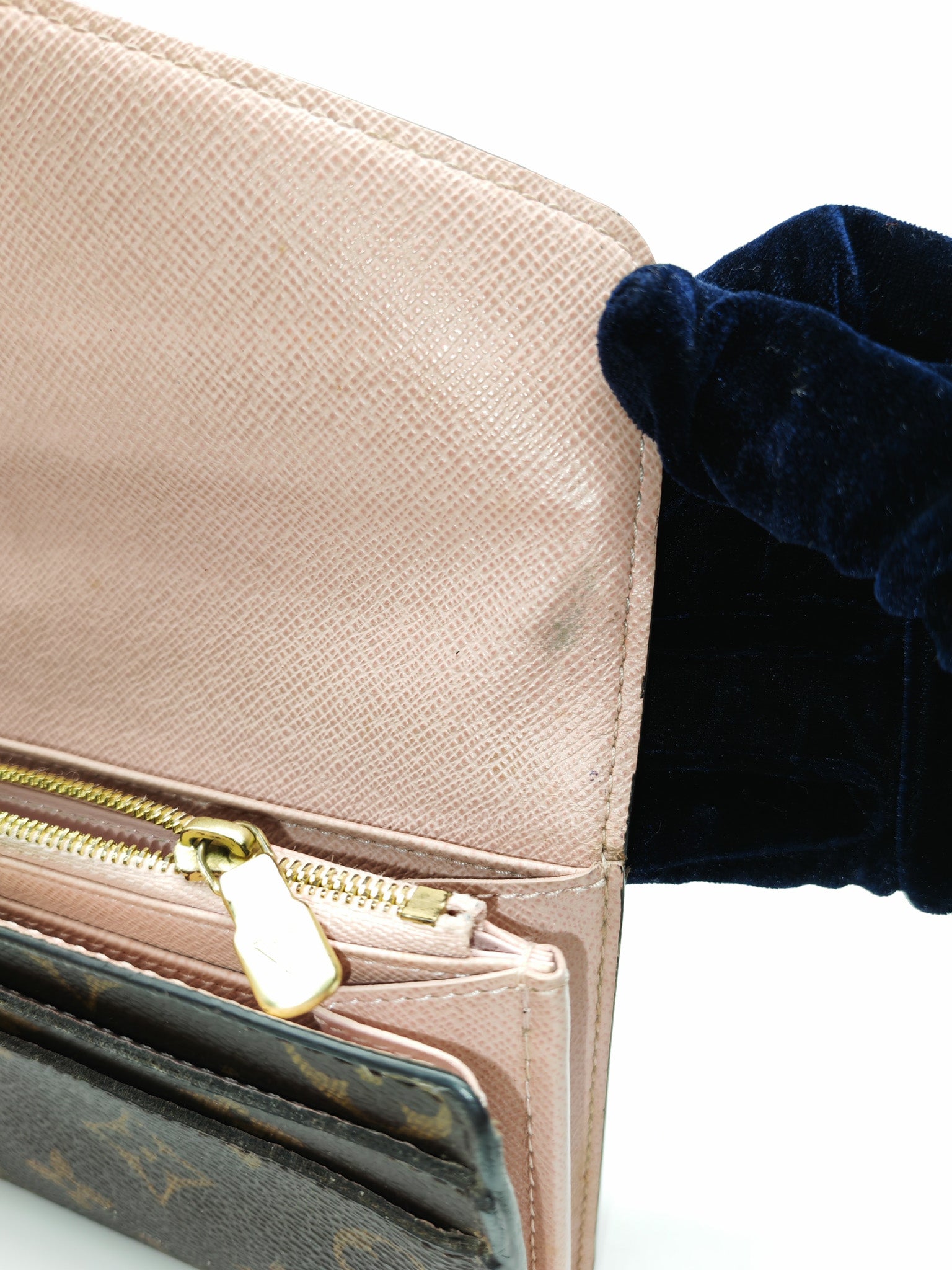 Louis Vuitton Sarah Wallet in Monogram Canvas (Datecode: CA1199)