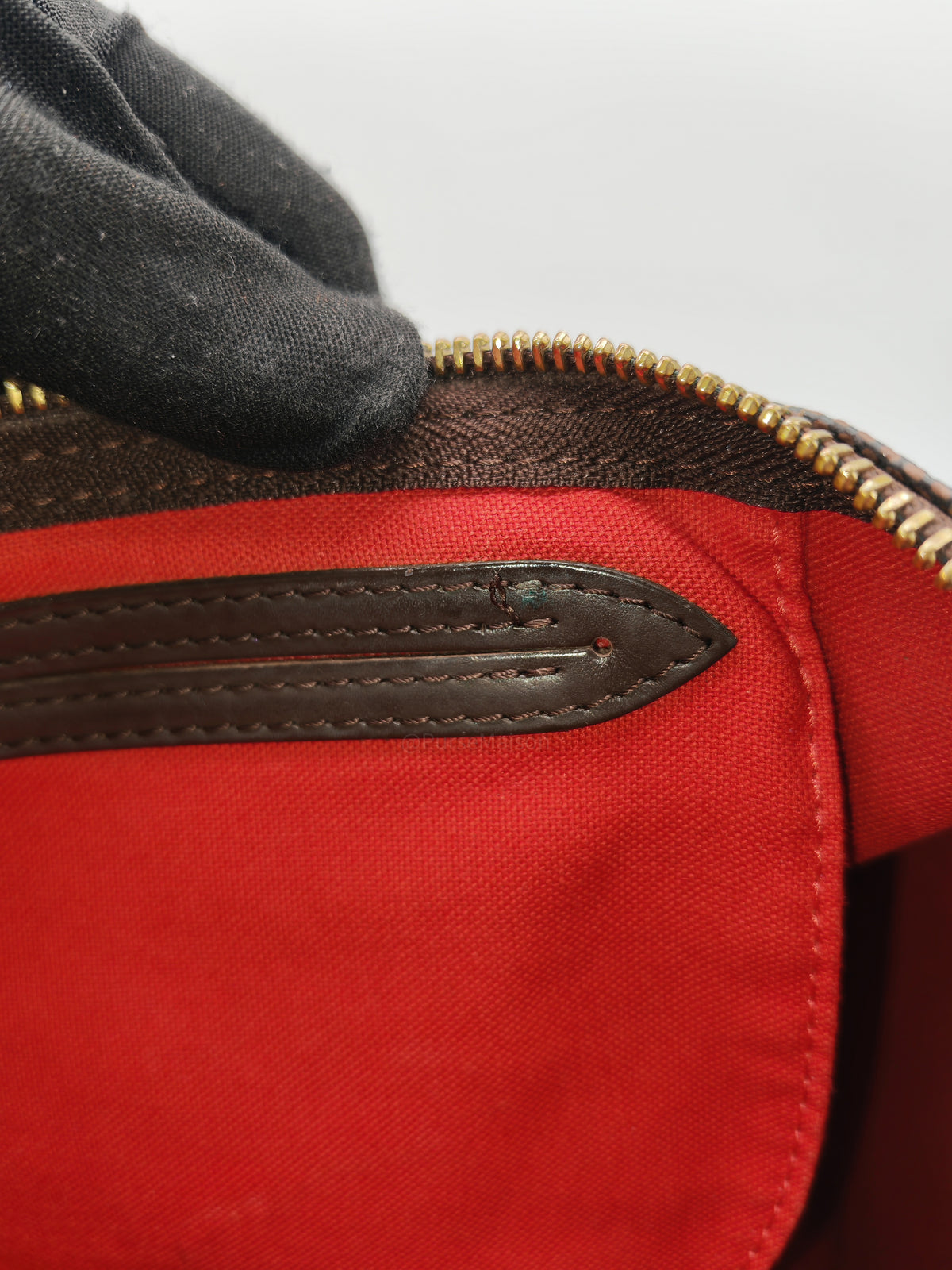 Louis Vuitton Speedy 30 in Damier Ebene Canvas and Gold Hardware (Datecode: SP4160)