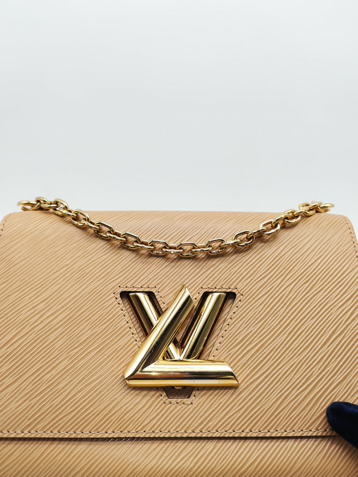 Louis Vuitton Twist MM in Camel Epi Leather and Gold Hardware (Datecode: SR4178)