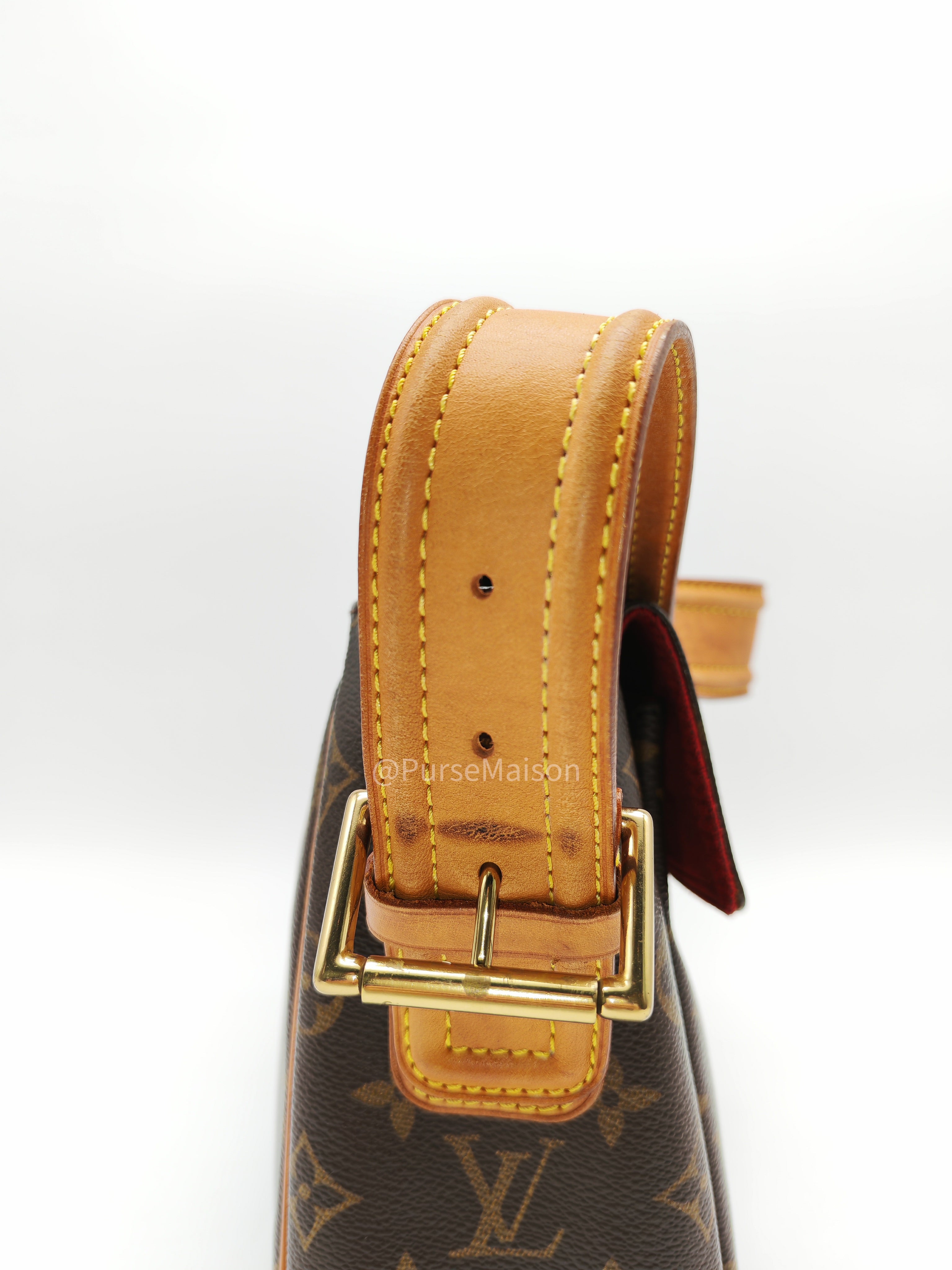 Louis Vuitton Viva-Cite GM in Monogram Canvas and Gold Hardware (Datecode: AR0045)