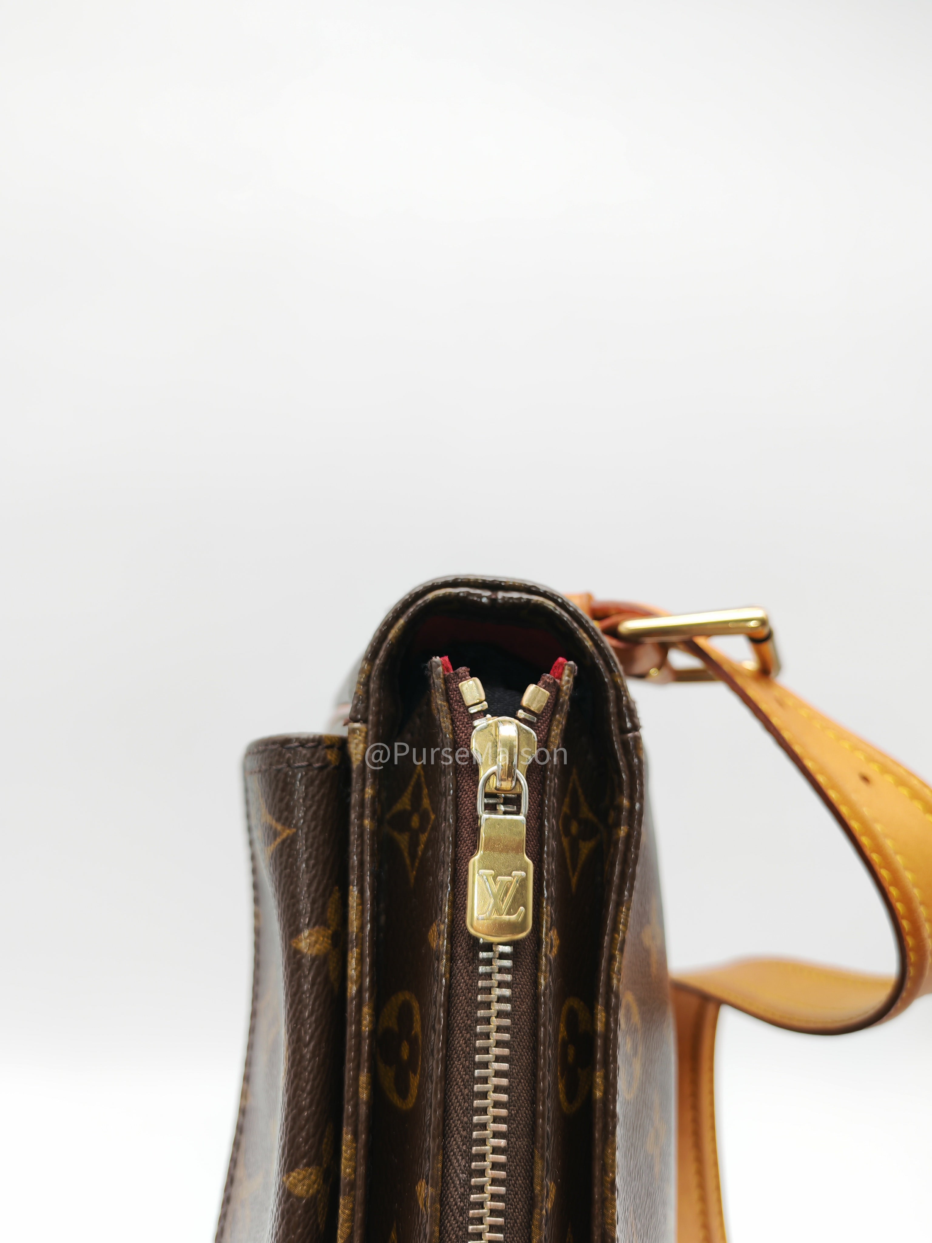 Louis Vuitton Viva-Cite GM in Monogram Canvas and Gold Hardware (Datecode: AR0045)
