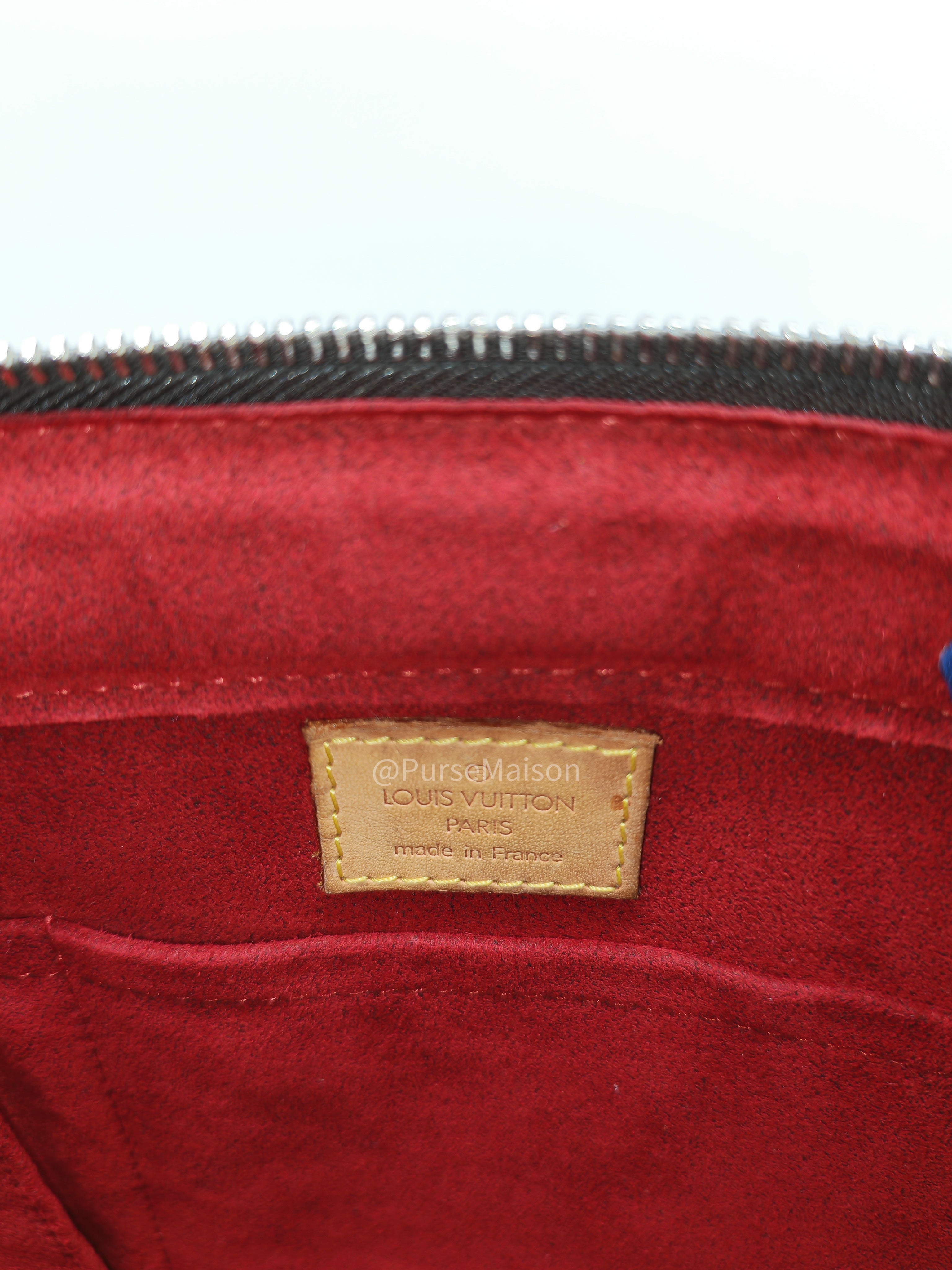 Louis Vuitton Viva-Cite GM in Monogram Canvas and Gold Hardware (Datecode: AR0045)