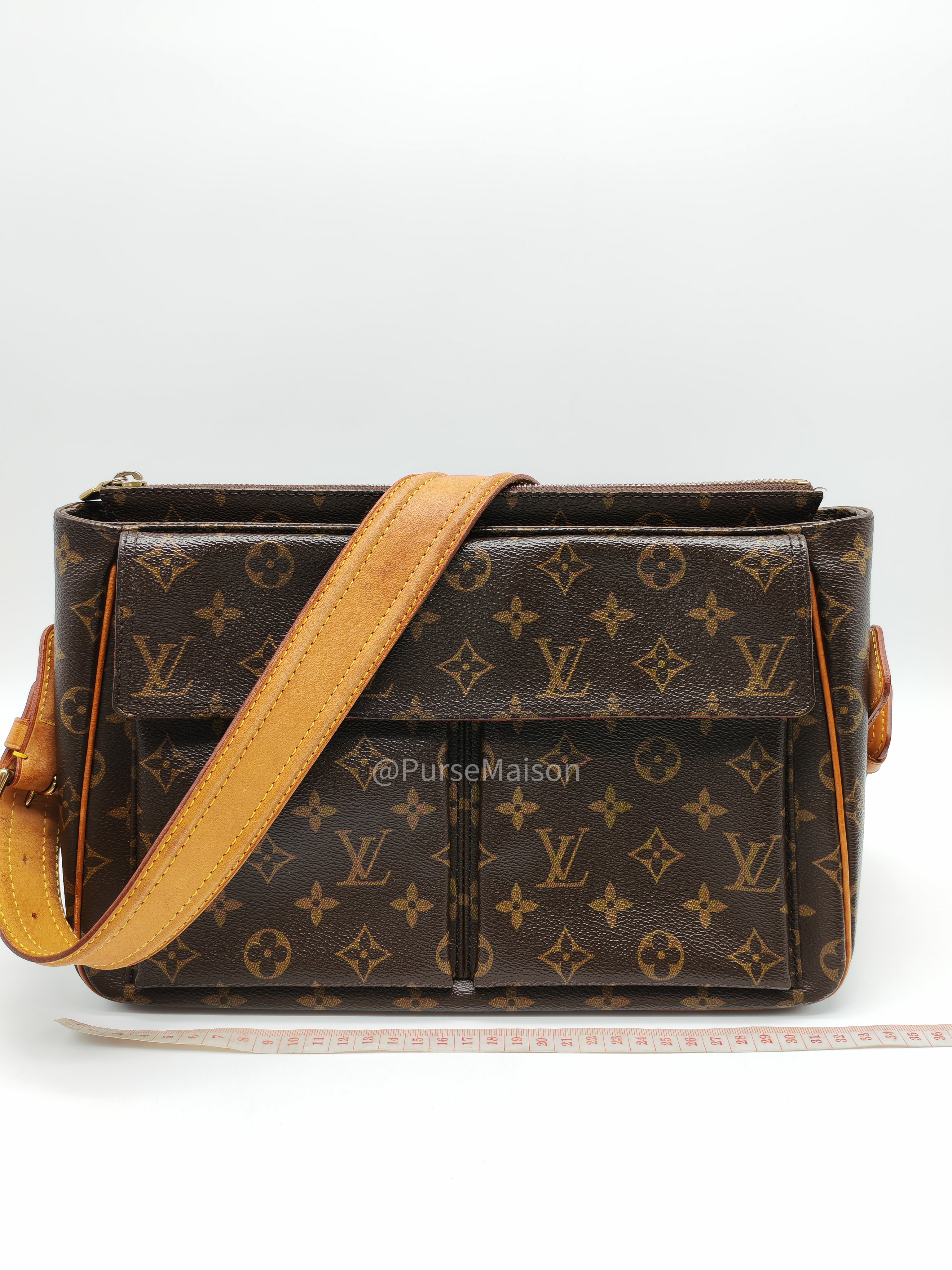 Louis Vuitton Viva-Cite GM in Monogram Canvas and Gold Hardware (Datecode: AR0045)