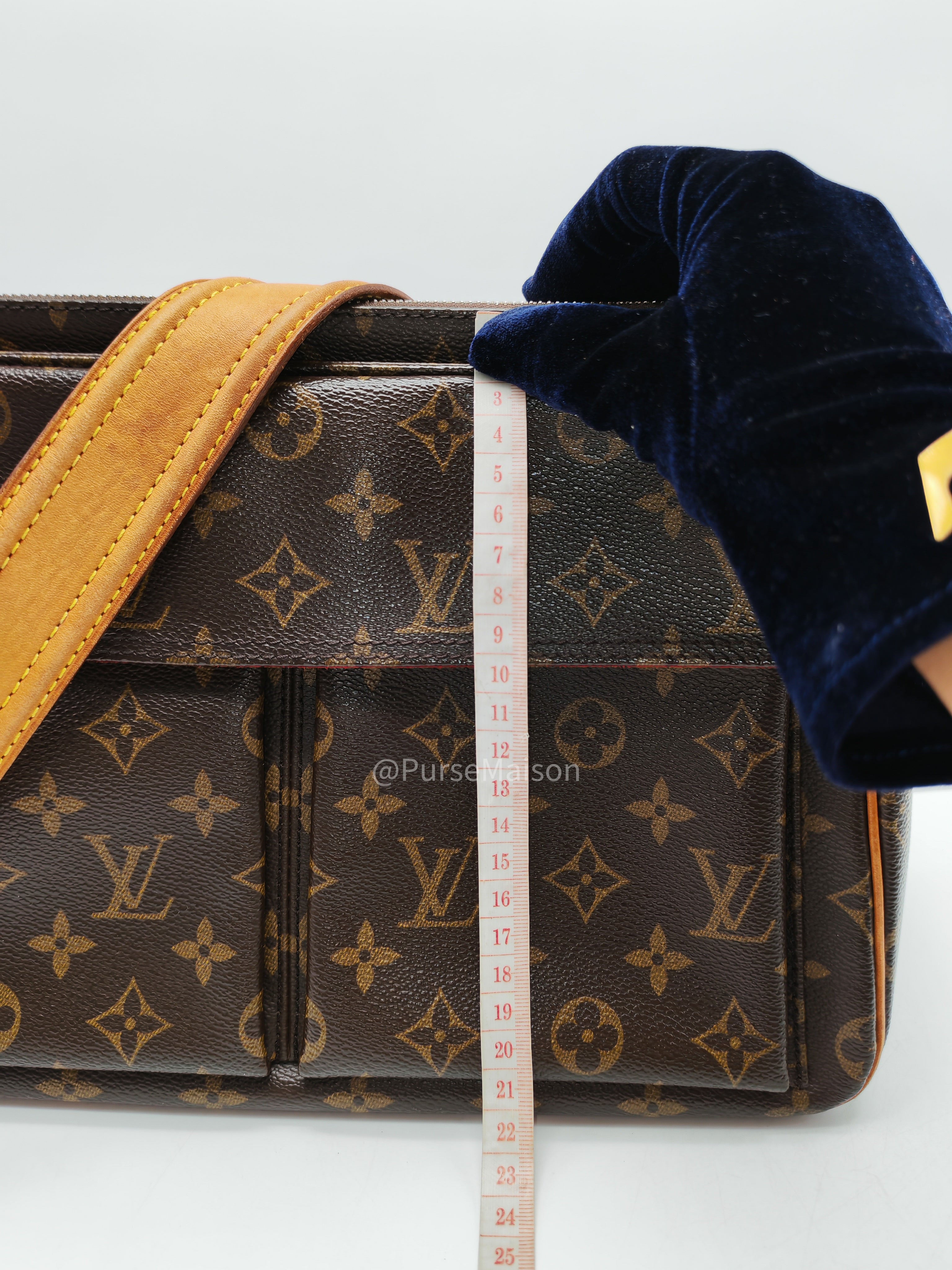 Louis Vuitton Viva-Cite GM in Monogram Canvas and Gold Hardware (Datecode: AR0045)