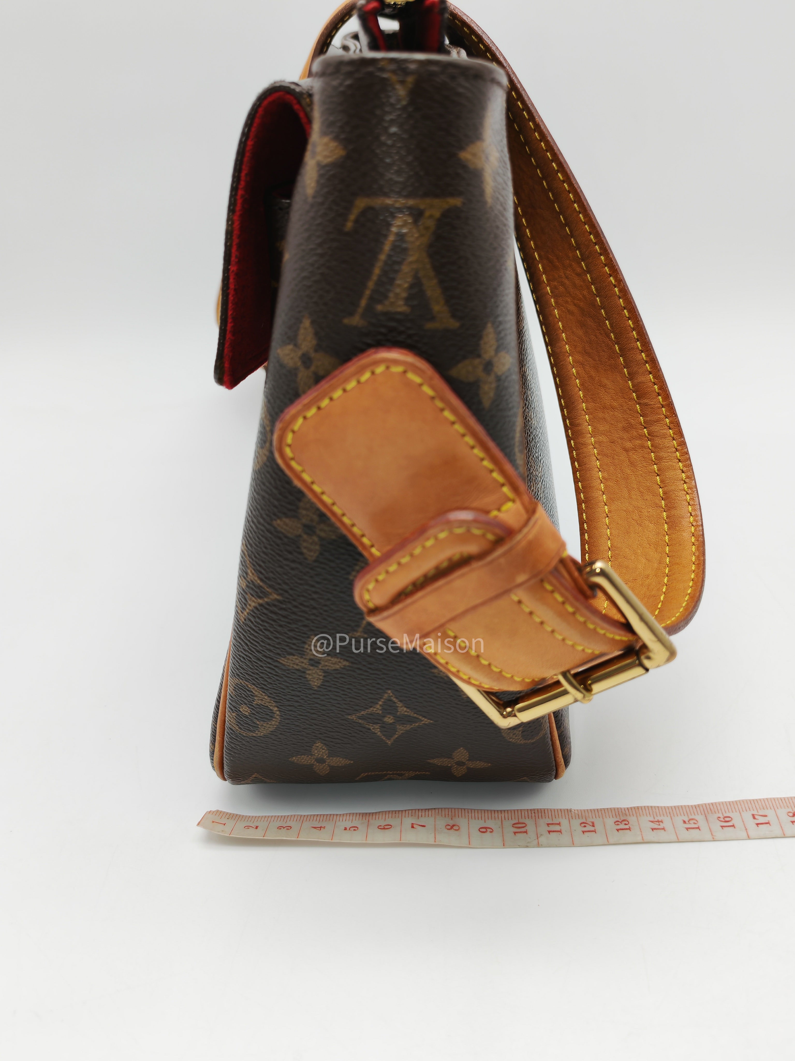 Louis Vuitton Viva-Cite GM in Monogram Canvas and Gold Hardware (Datecode: AR0045)