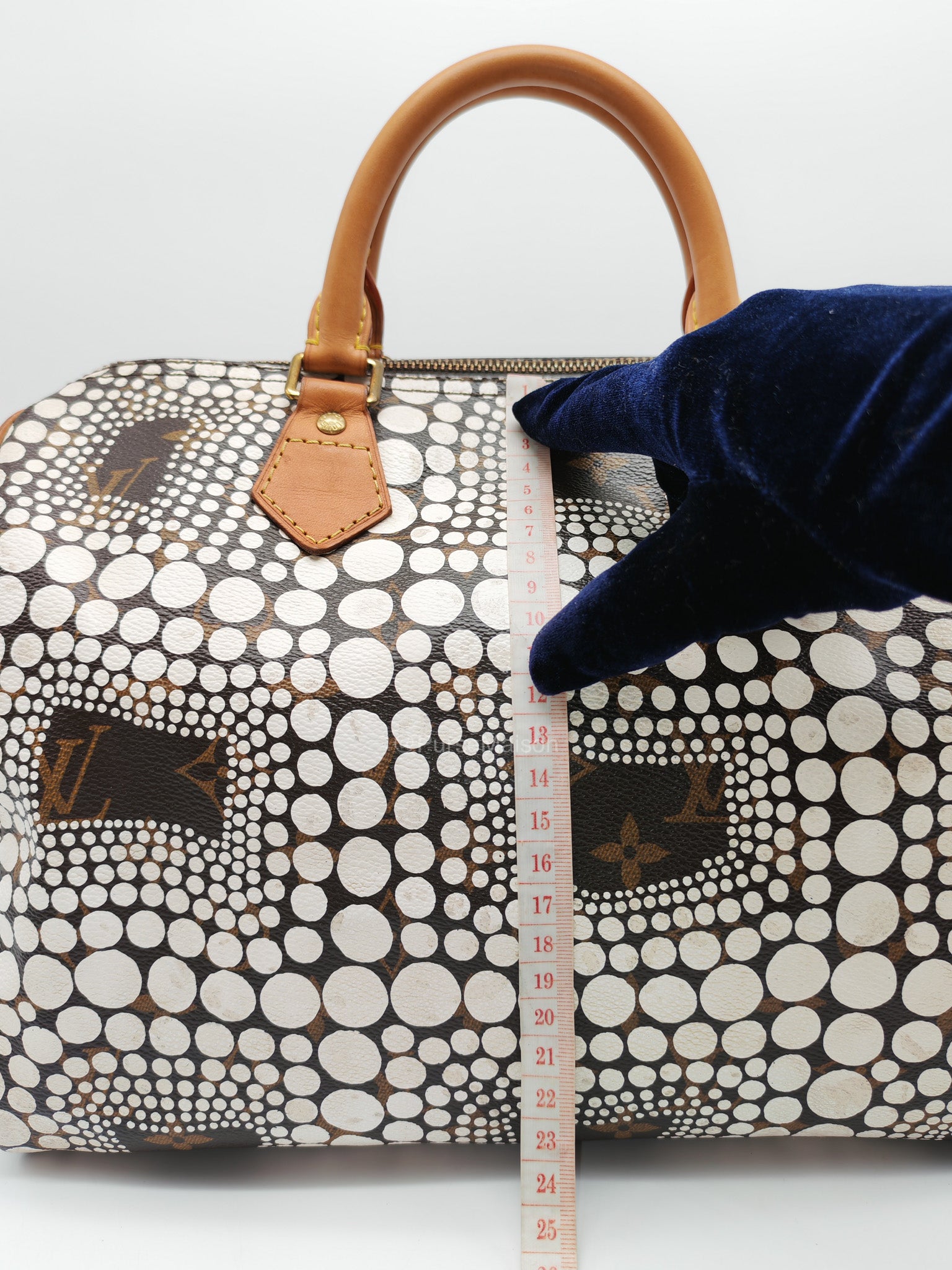 Louis Vuitton X Yayoi Kusama Speedy 30 in White Polka Dot Overlay Monogram Canvas (Datecode: DU4102)