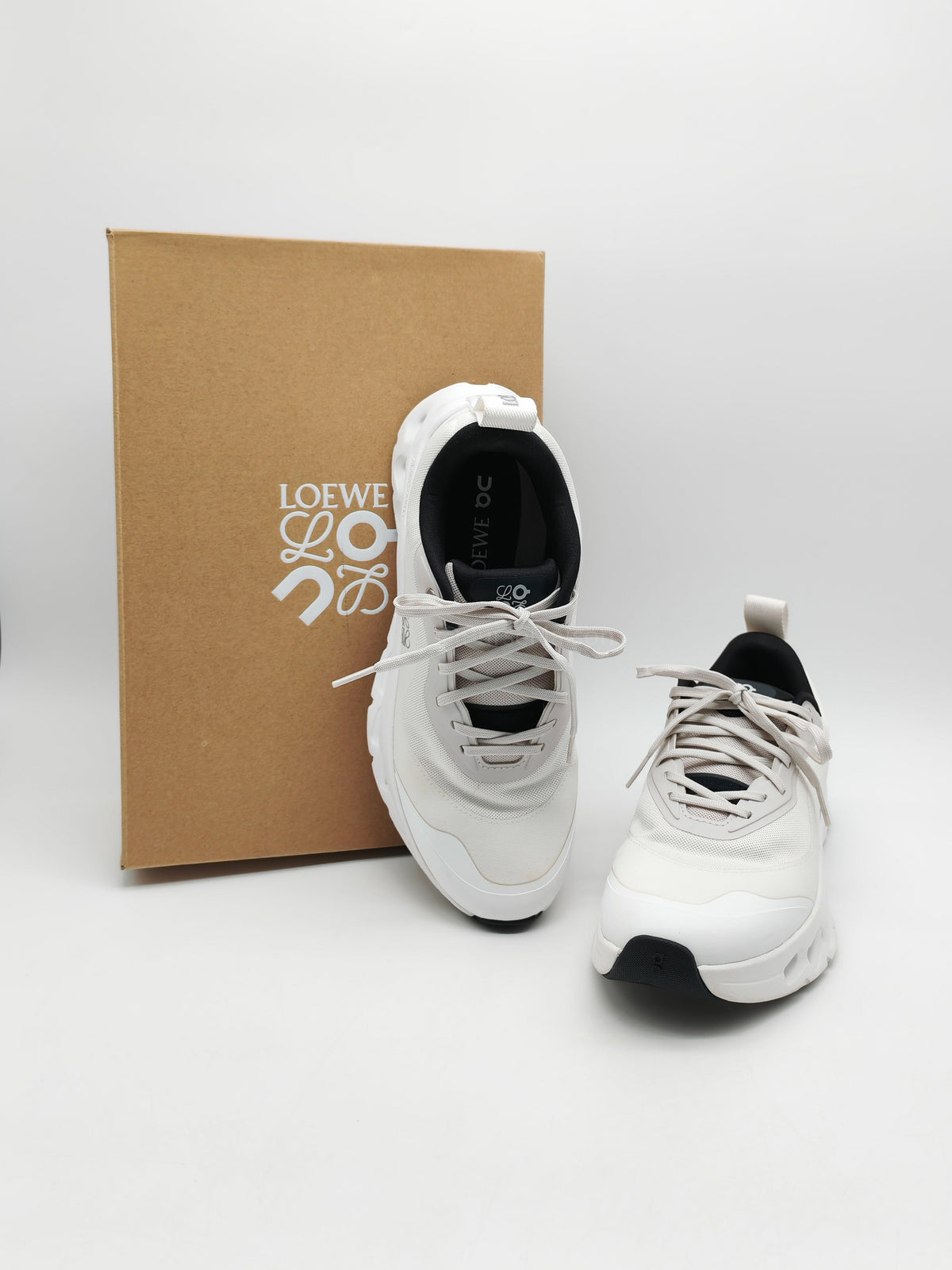 Loewe X On Cloudtilt 2.0 in Sand/White Size 41 EU (26 cm)
