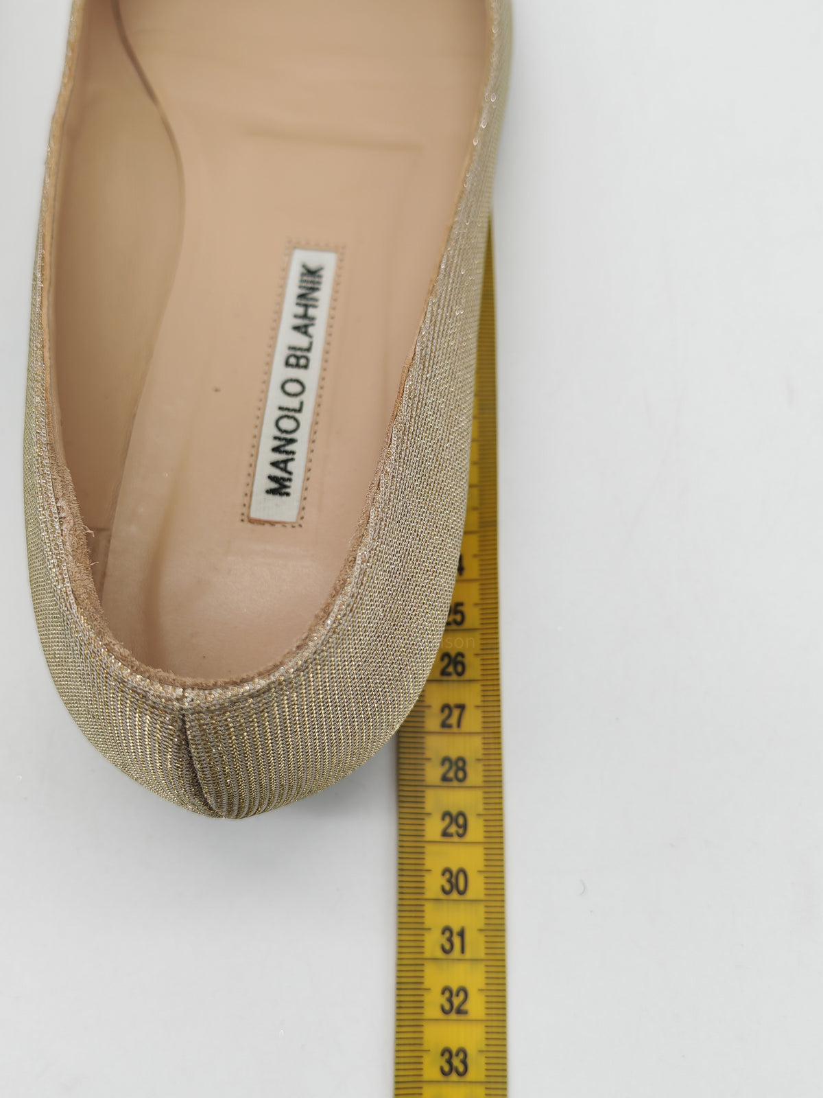 Manolo Blahnik Hangisi Flat Jewel Buckle Flat Pumps Satin in Champagne Size 40.5 EU (27.5 cm)