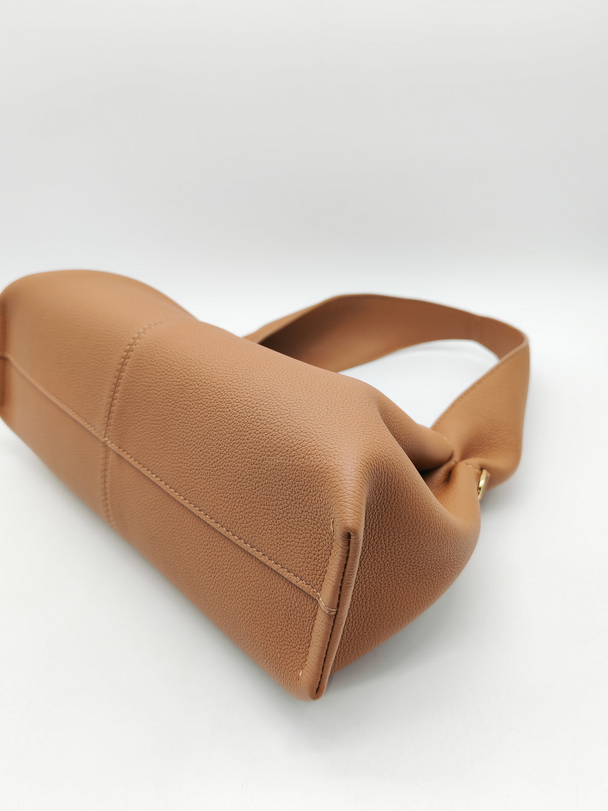Polene Numéro Neuf East West in Camel Graine Textured Leather