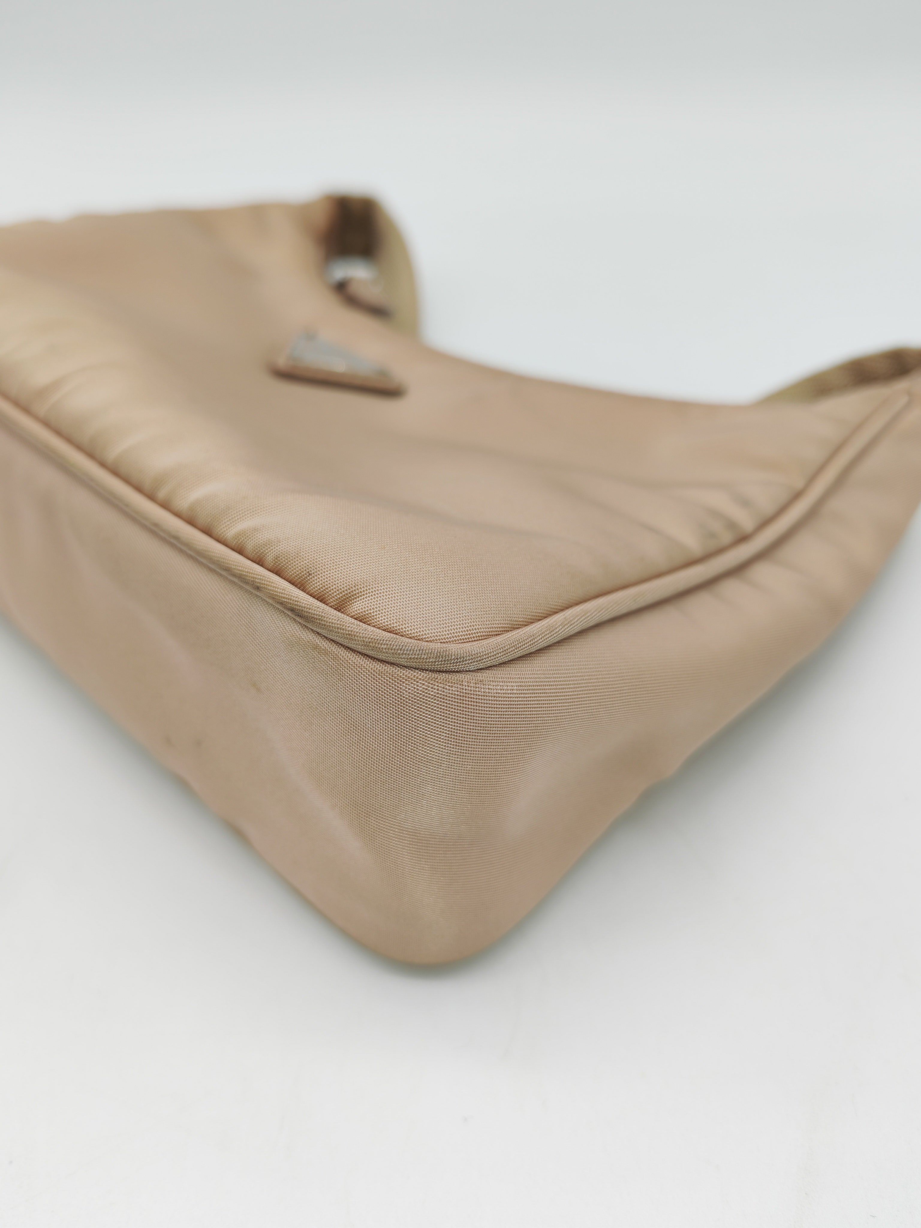 Prada Re-Edition 2000 Mini Bag in Beige Tessuto Nylon Leather