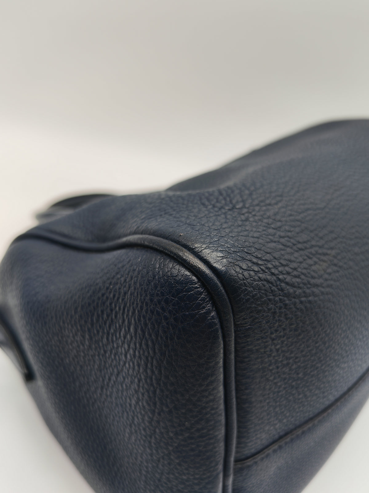 Prada 1BB797 Vitello Phenix Bauletto in Baltico