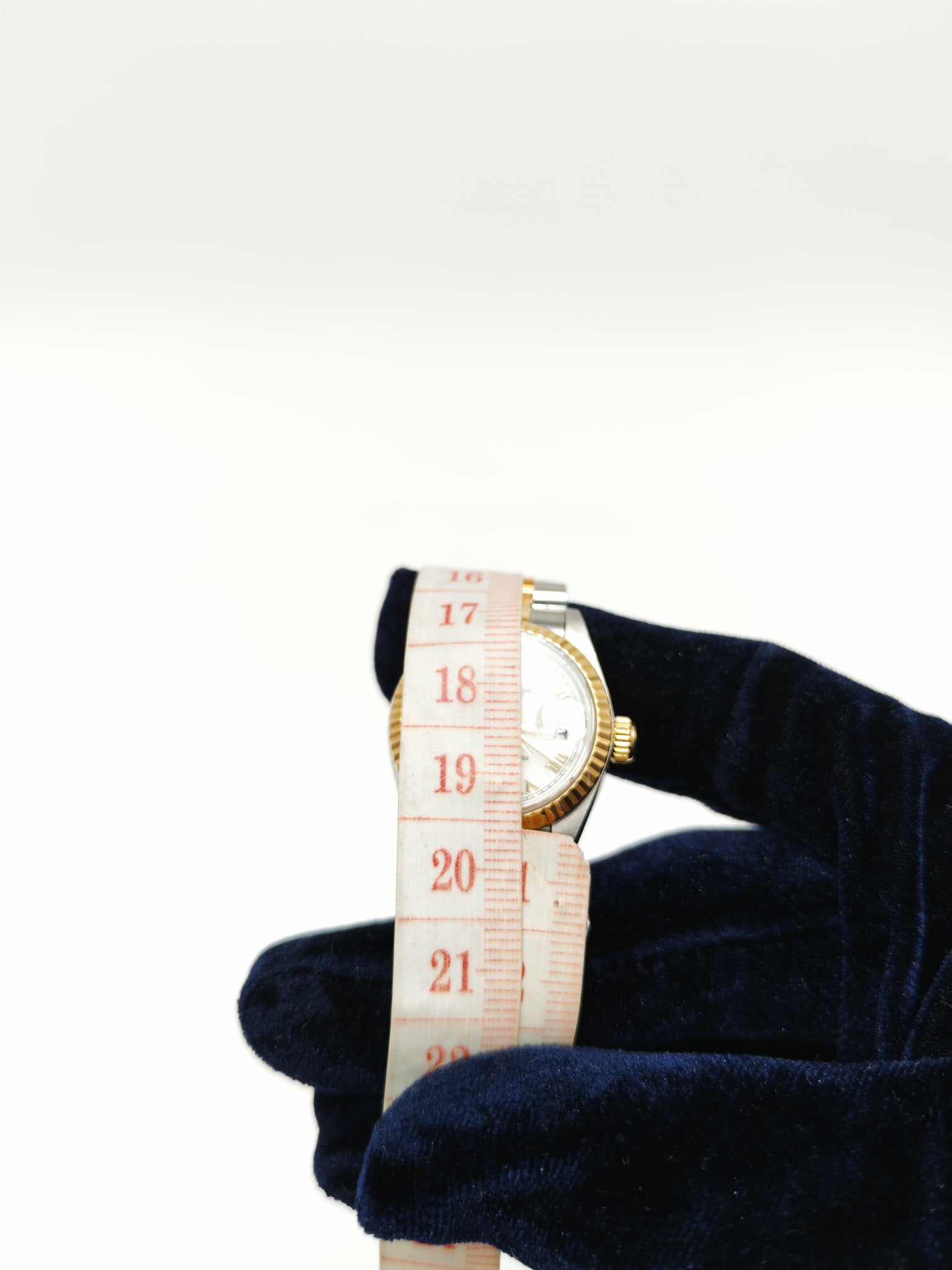 Rolex Oyster Perpetual Datejust White Roman Numeral Dial Two Tone Jubilee Bracelet 26 mm Ref. No. 69173 (1996)
