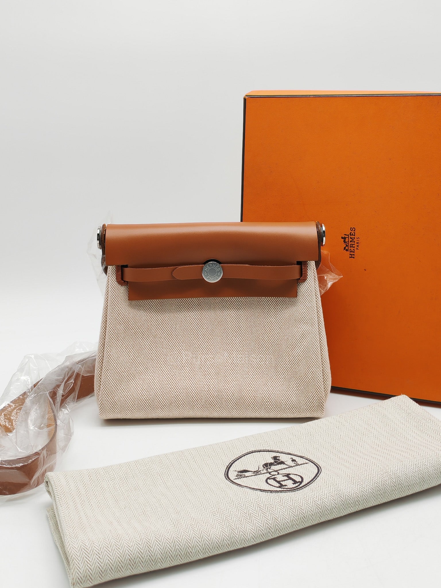 Hermes Mini Herbag 20 in Canvas & Palladium Hardware Stamp K( 2025)