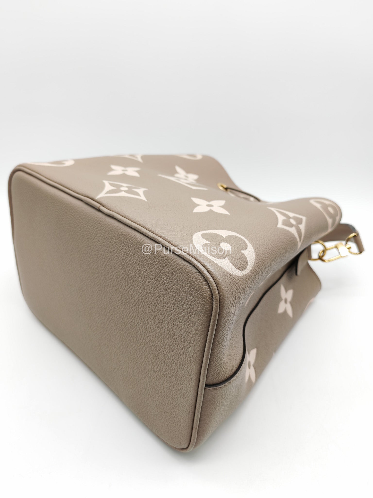 Louis Vuitton Neo Noe MM in Bicolor Monogram Tourterelle Empreinte Leather (Microchip)