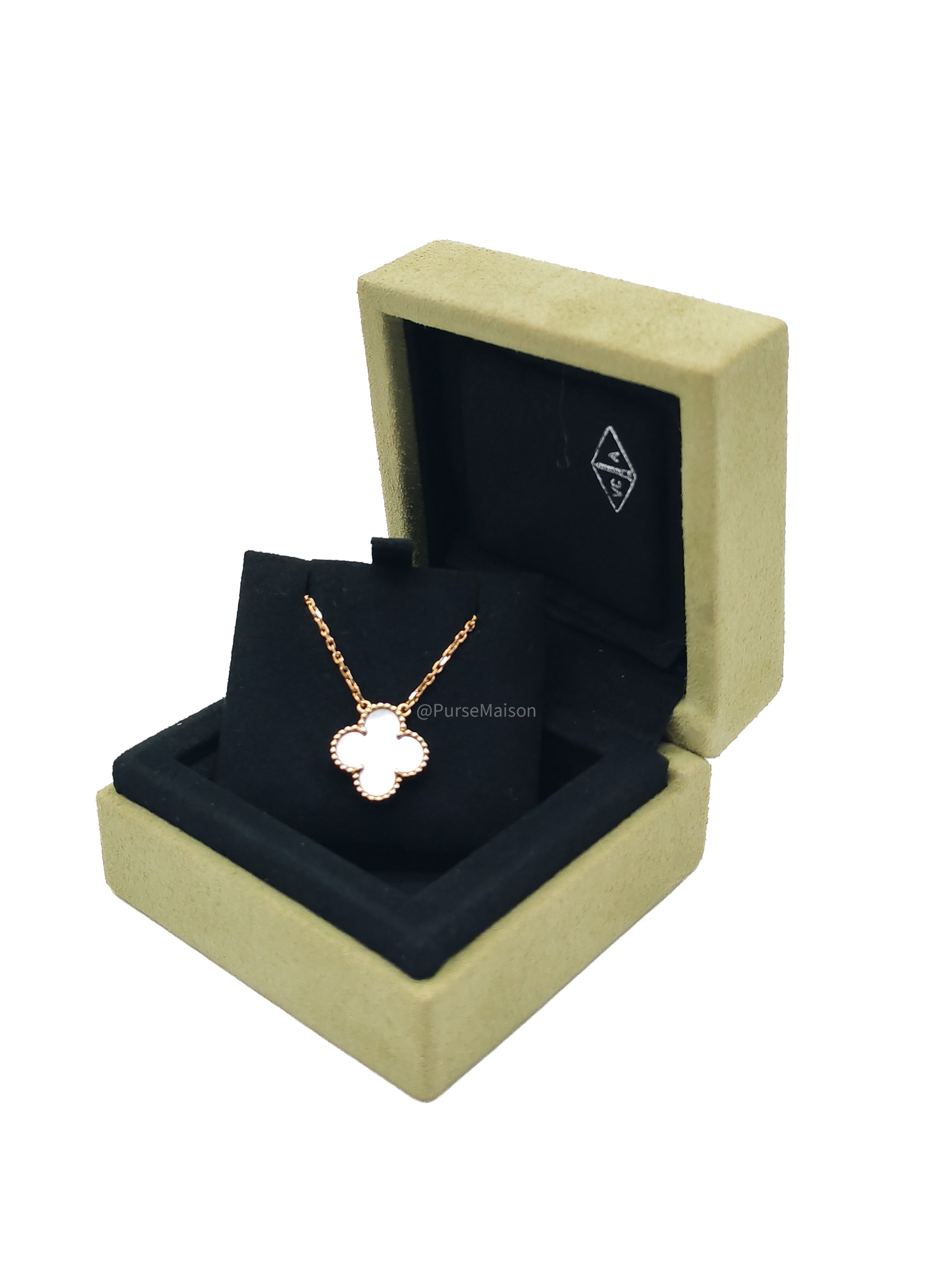 Van Cleef and Arpels Vintage Alhambra Pendant Mother of Pearl Clover Yellow Gold Necklace
